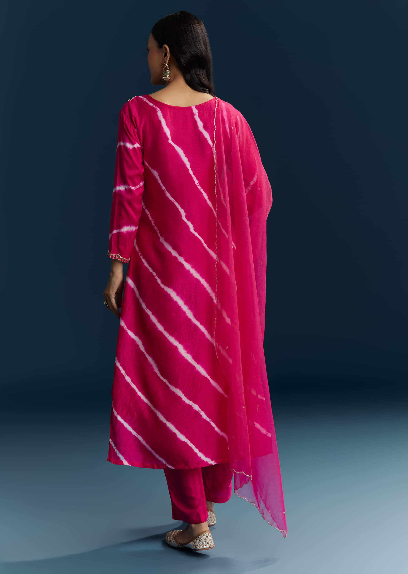 pink-silk-kurta-set-with-leheriya-print-and-embroidery-sg343122-5.jpg
