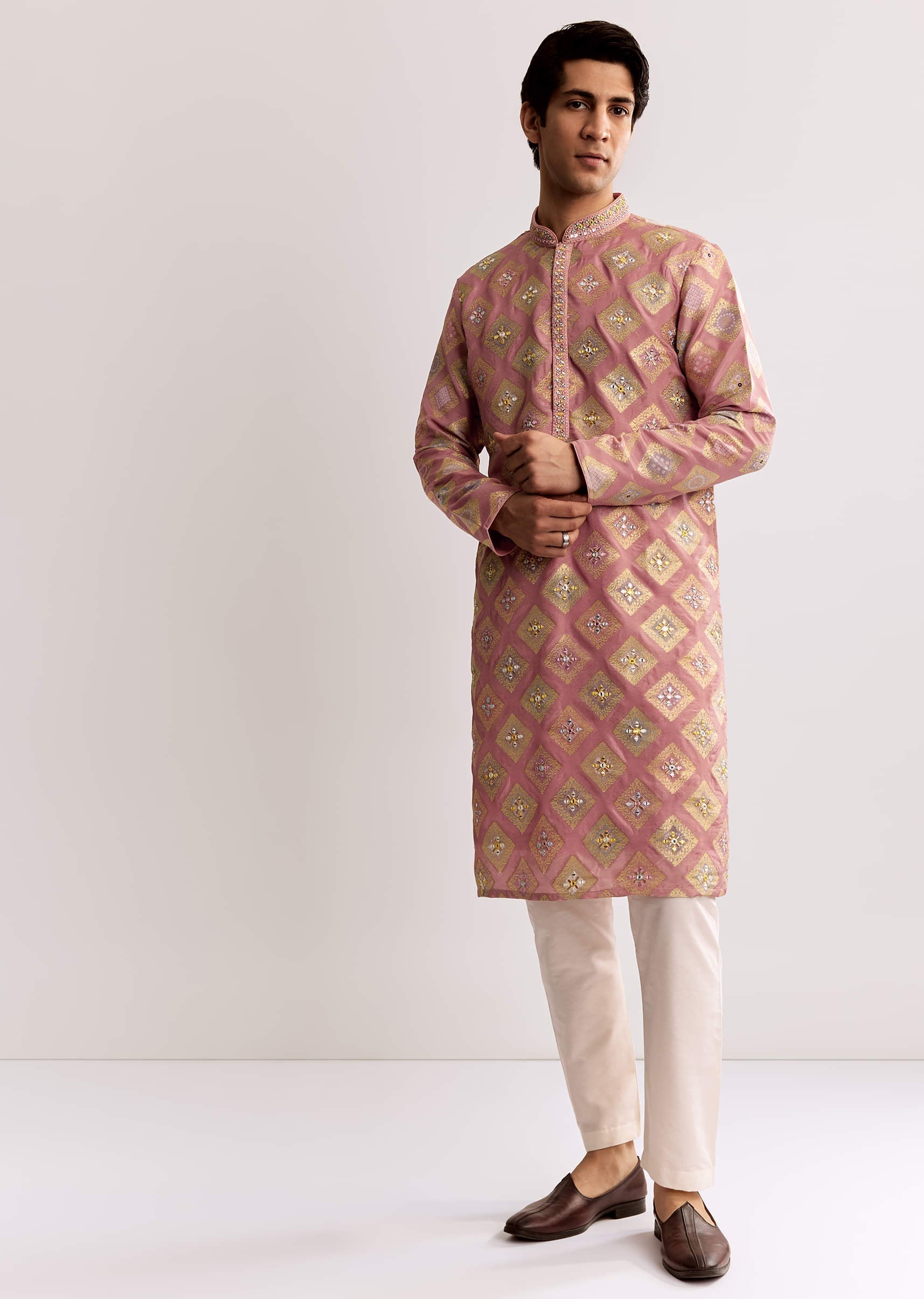pink-silk-kurta-set-with-mirror-geometric-print-sg310353-2_2fd76ceb-f4b6-4032-a084-30d8307fdc64.jpg