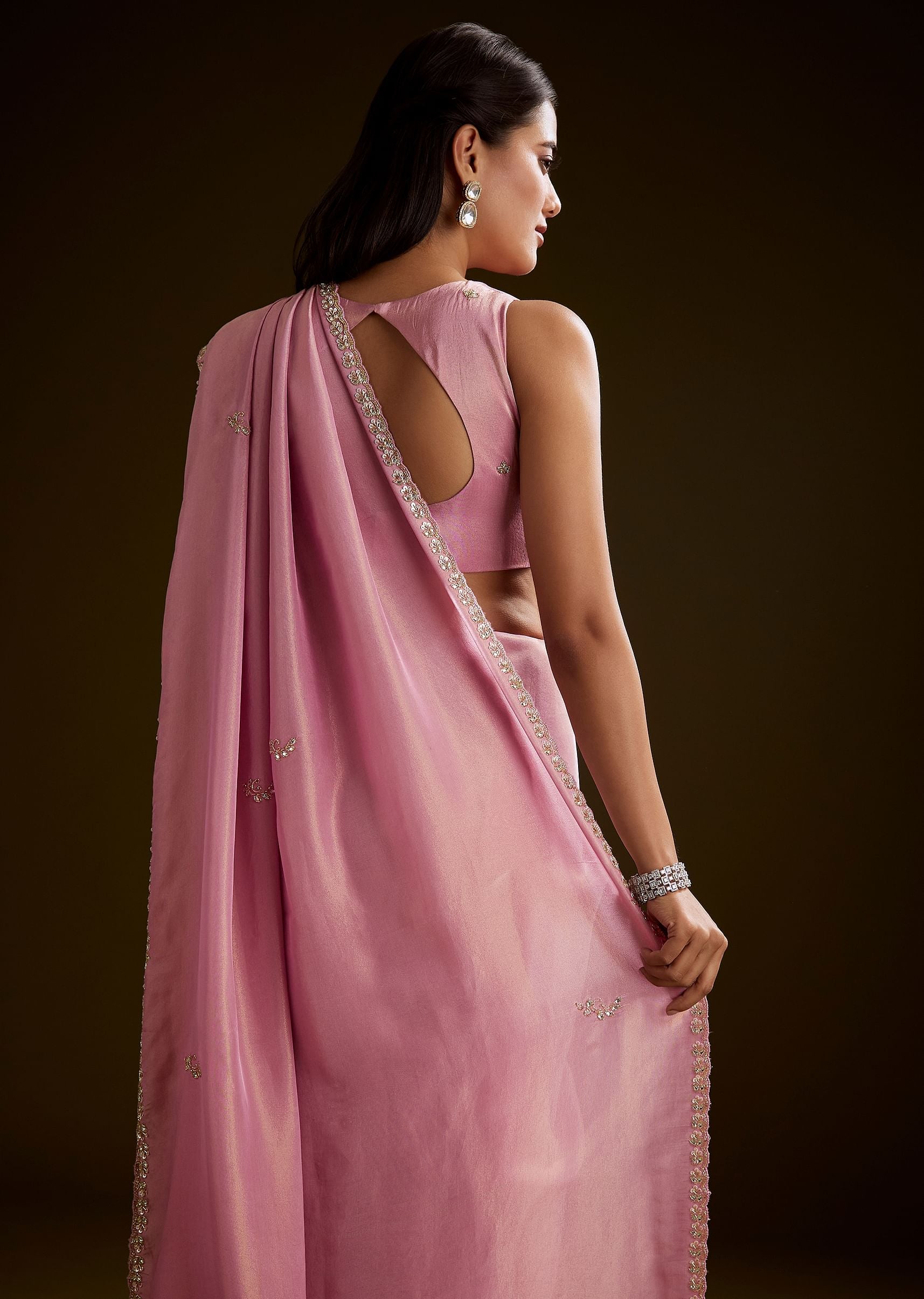 pink-tissue-saree-with-cutdana-embroidery-and-scallop-border-sg285843-6_de24ed9d-5708-458e-bd6f-5eab692ac7f8.jpg