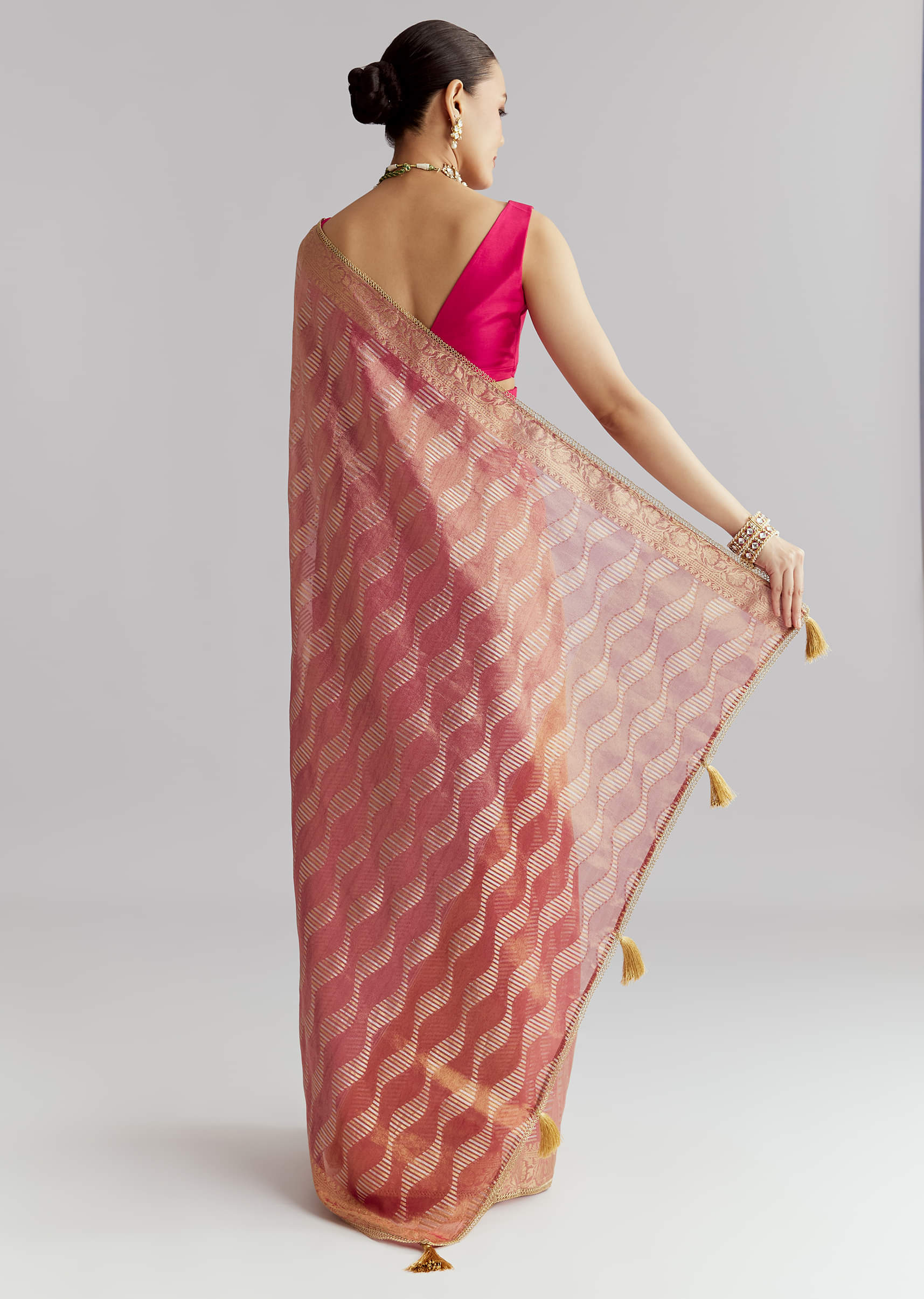 pink-tissue-silk-woven-saree-with-weavy-motif-embroidery-sg351927-4.jpg