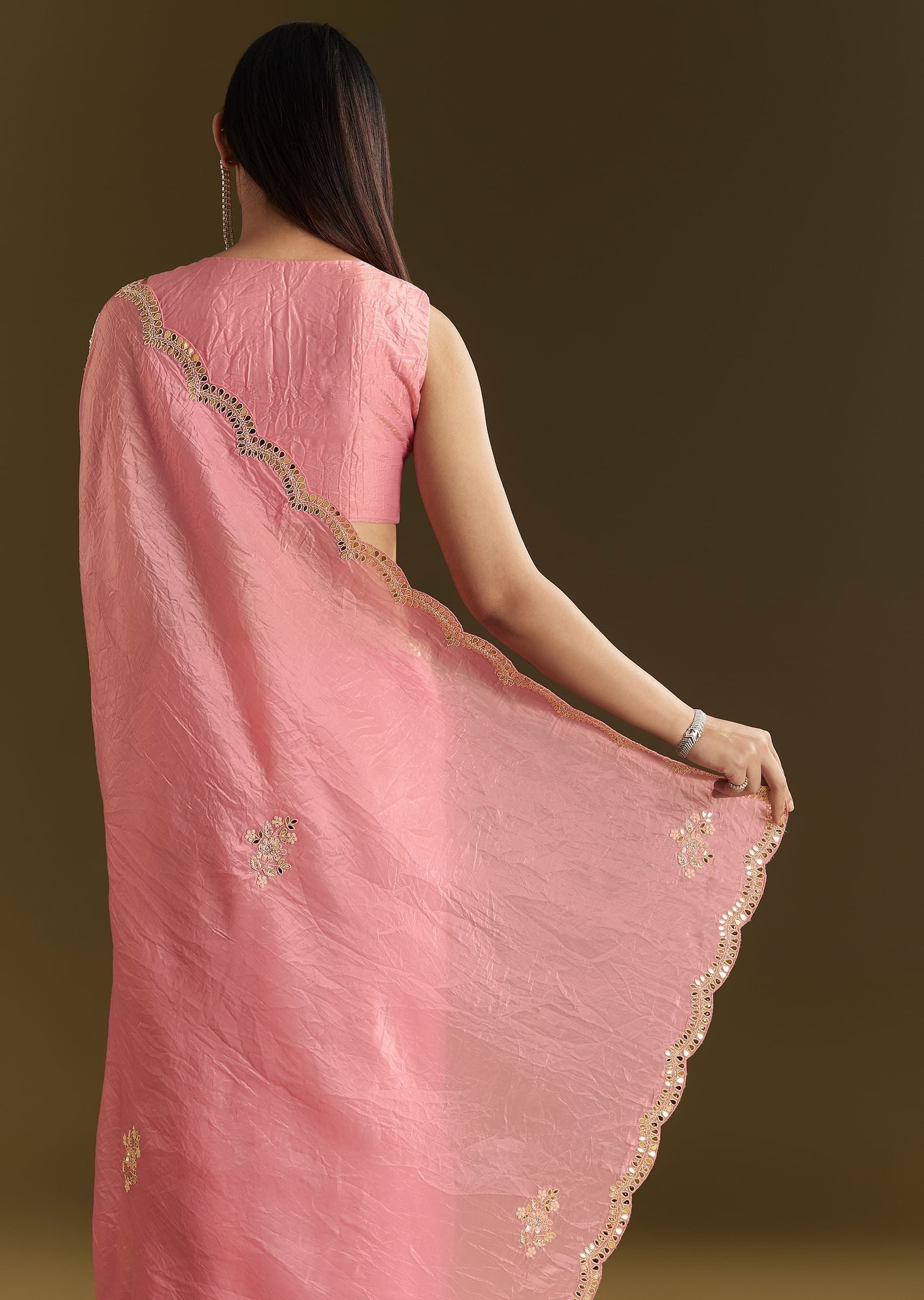 pink-tissue-zardozi-saree-with-scallop-border-sg293877-6_bd582630-ac6d-4edd-9ed2-5cfd08bff9ab.jpg