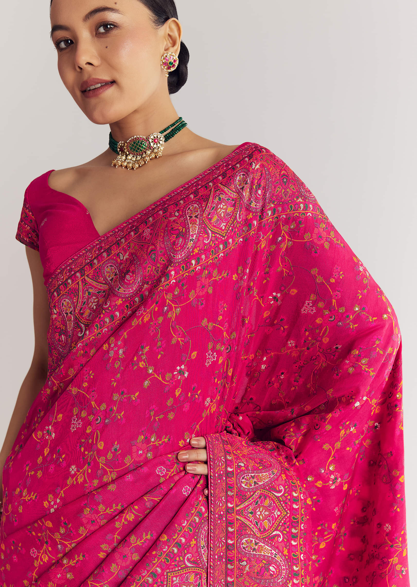 pink-traditional-floral-and-jaal-woven-saree-sg314382-2_3ab30afb-8701-4902-af6a-6e18a230689d.jpg
