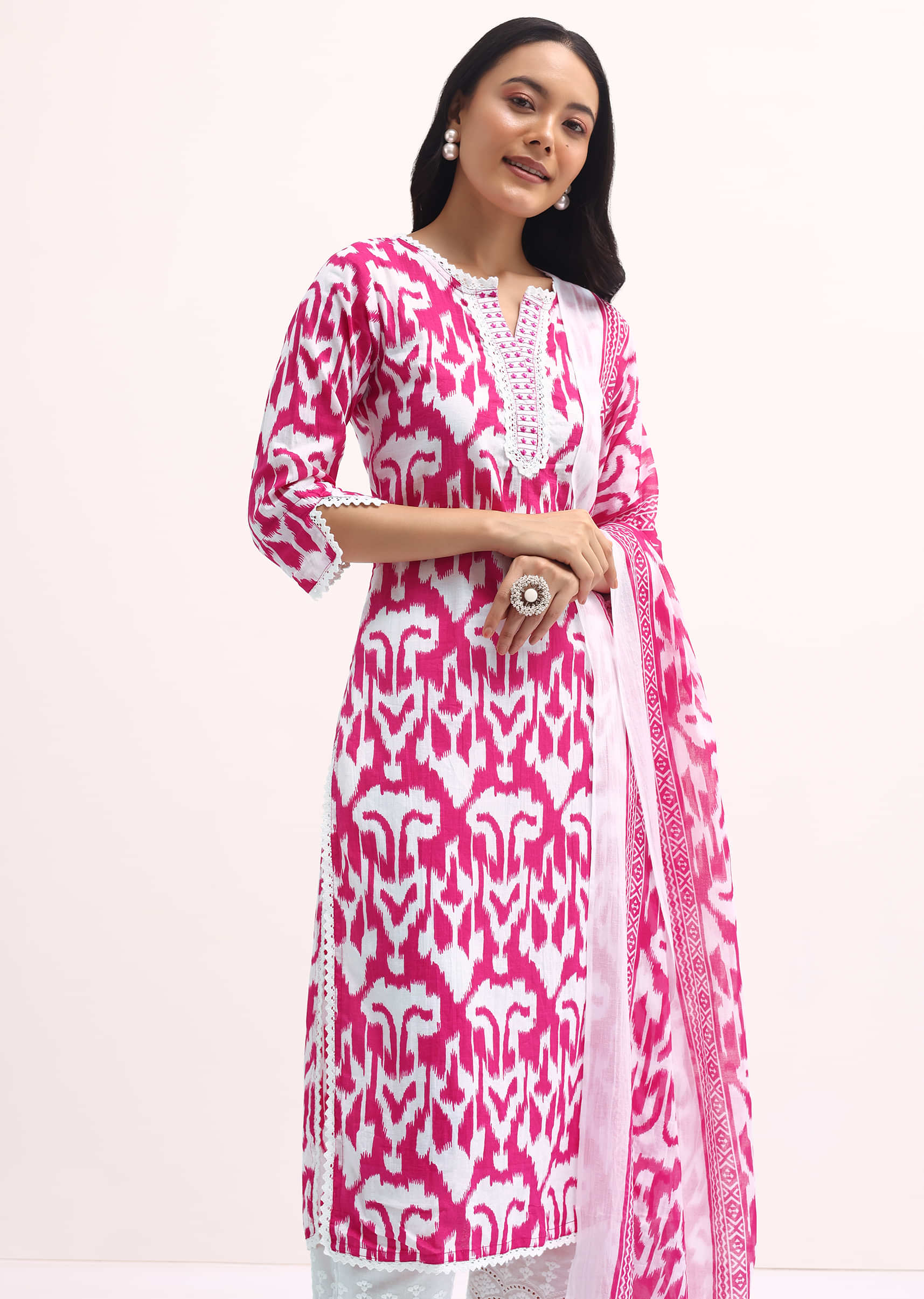 pink_and_white_printed_kurta_set_with_dupatta-sg237765_3_25aba3cd-f2c5-4652-8fc6-532613ae1371.jpg