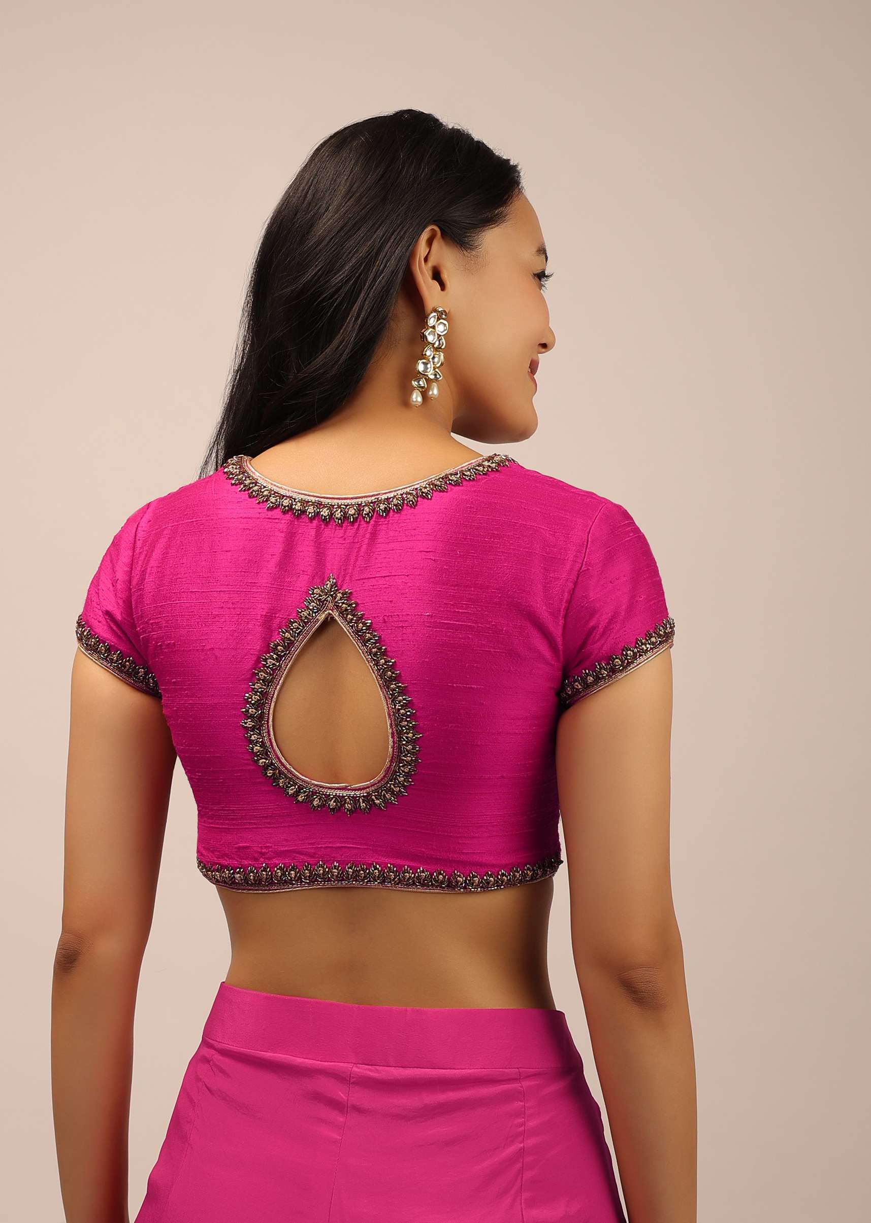 pink_blouse_in_raw_silk_with_cut_dana_work_and_v_neckline-sg100146_1_13df3d77-0d5f-4710-8b54-ebd89d67700e.jpg
