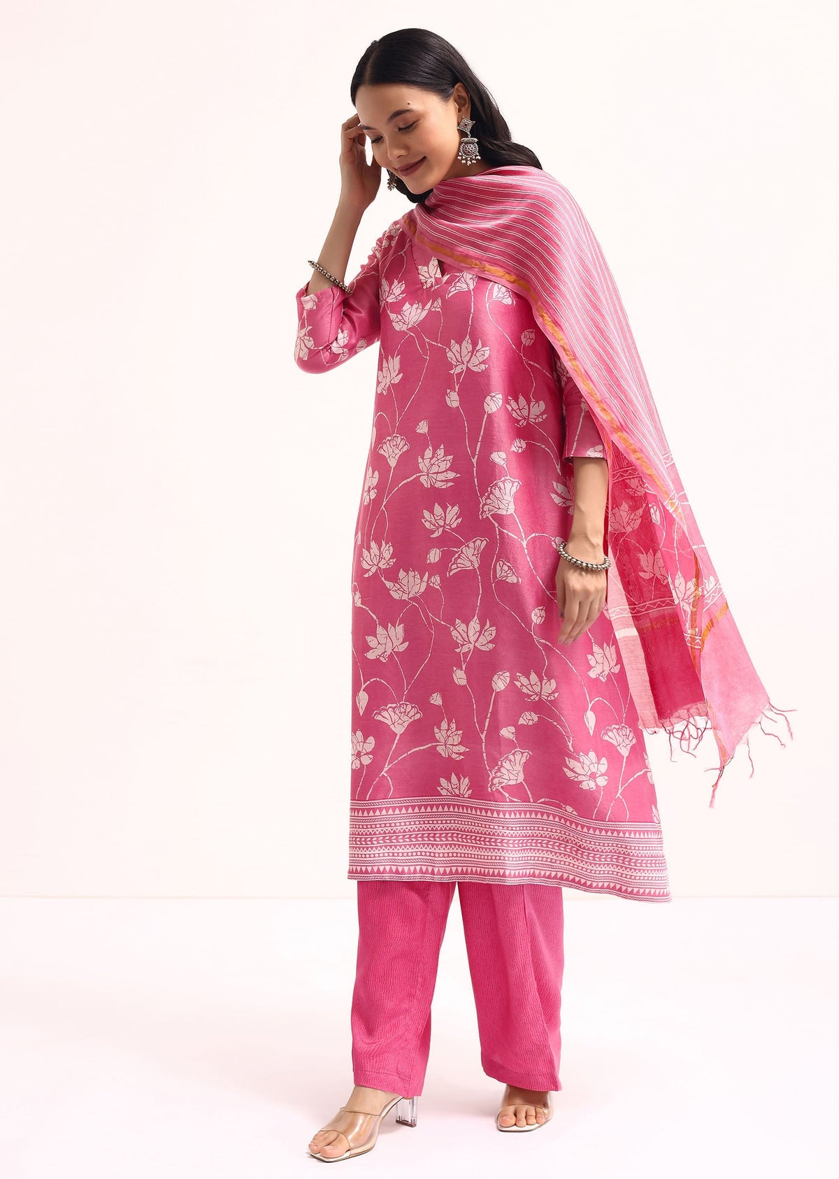pink_chanderi_kurta_set_with_dupatta-sg216916_7_79543422-3e4f-426c-90d1-bfa00b70bb9c.jpg