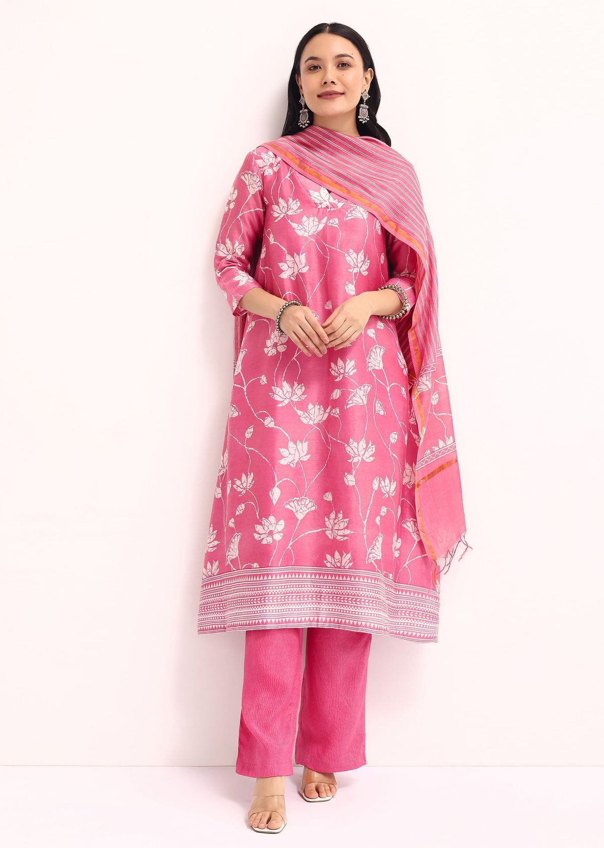 pink_chanderi_kurta_set_with_dupatta-sg216916_8_f32893af-8fa3-42e5-8820-f9ba55e40488.jpg