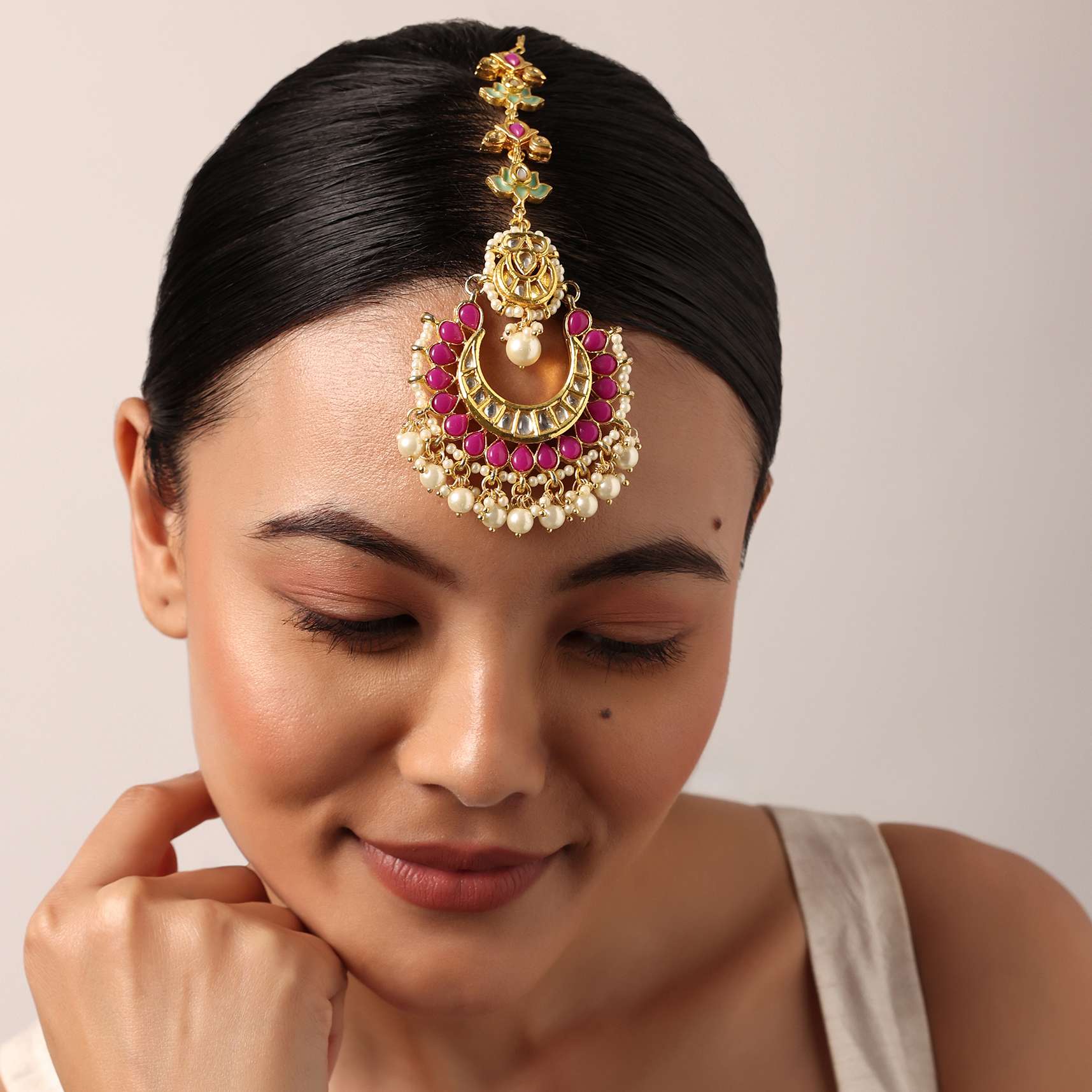 pink_crescent_mangtikka_with_pearl_drops-sg196461_1_5f799a5e-f8fc-4253-8cb0-6f4914e9026d.jpg