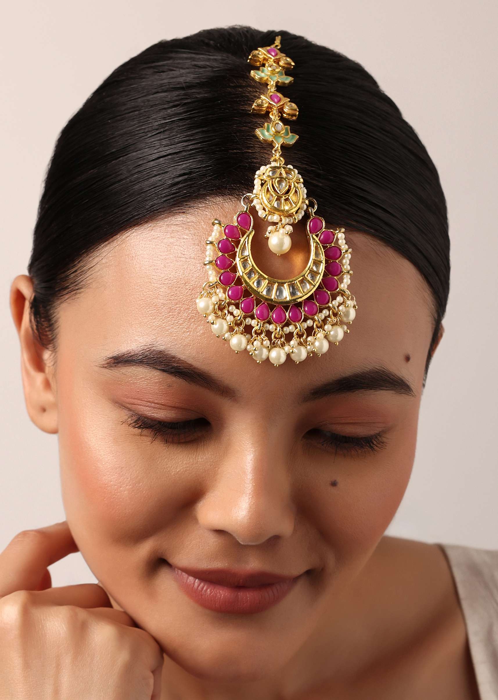 pink_crescent_mangtikka_with_pearl_drops-sg196461_4_779a85e3-9525-4faa-a590-23a961e9b355.jpg