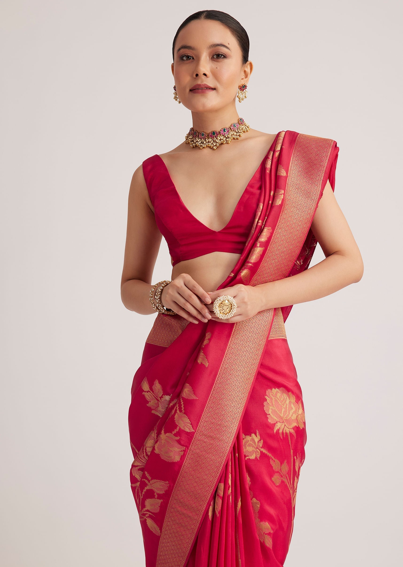 pink_dola_silk_saree_with_woven_floral_motifs-sg275674_13_2bb5068a-51a9-4830-ae9d-004048aebbdd.jpg