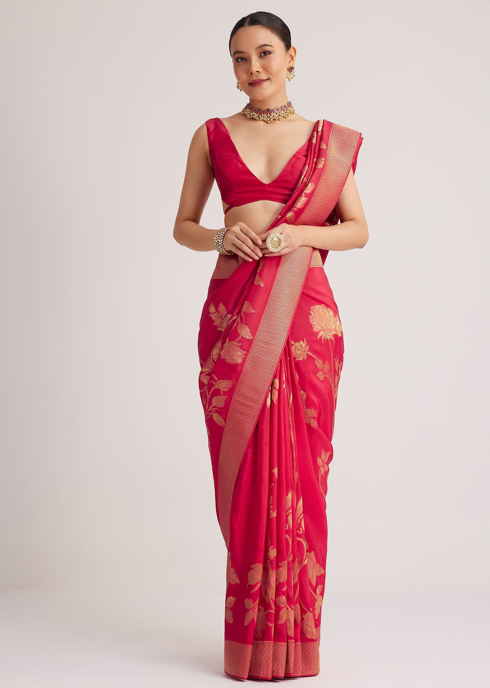 pink_dola_silk_saree_with_woven_floral_motifs-sg275674_15_516800c1-b2dc-46b9-9306-c96e4f1f2b78.jpg