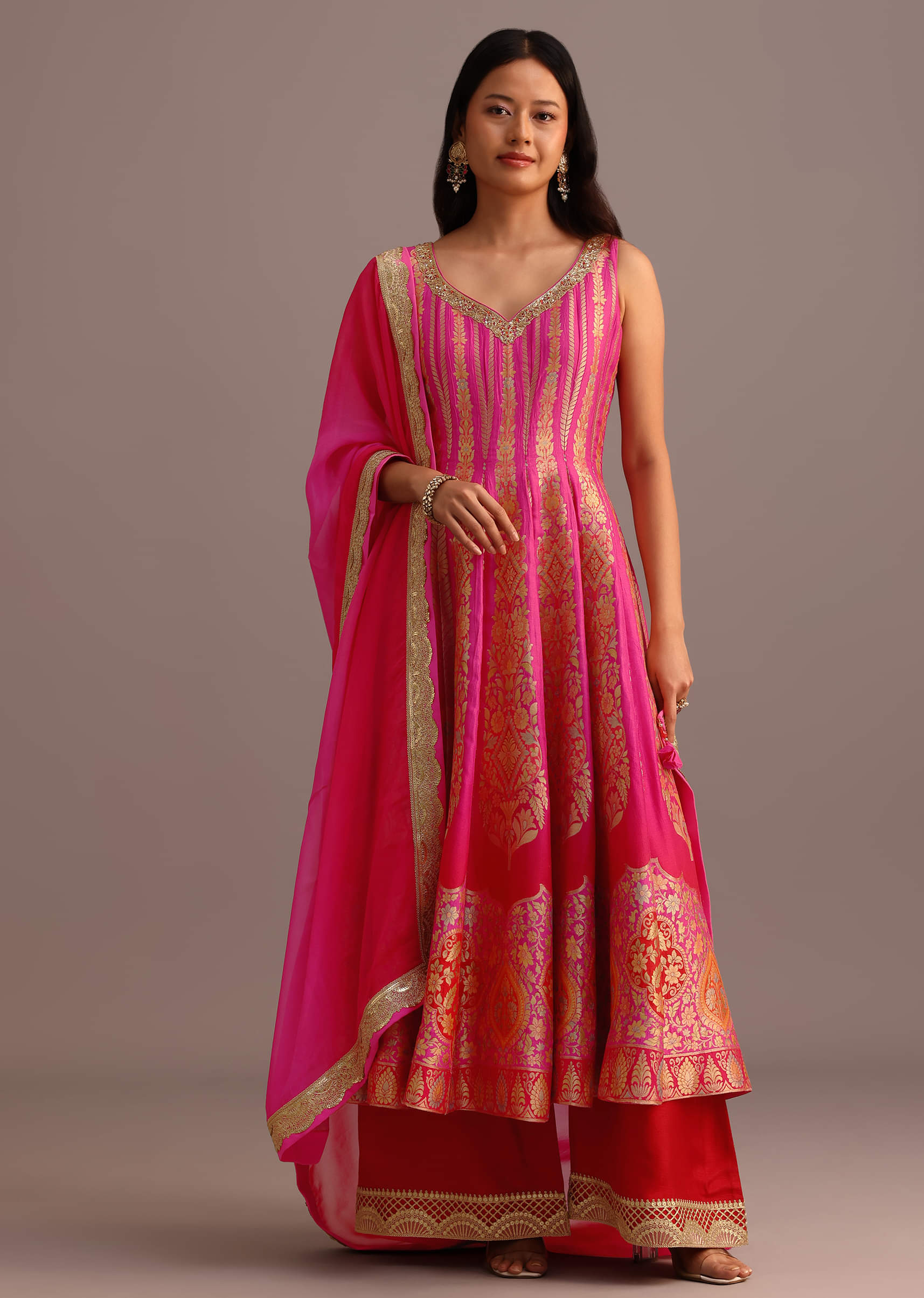 pink_embroidered_kurti_palazzo_with_organza-sg272825_6_17f689e1-732a-45cc-bc9c-ab36efeadb67.jpg