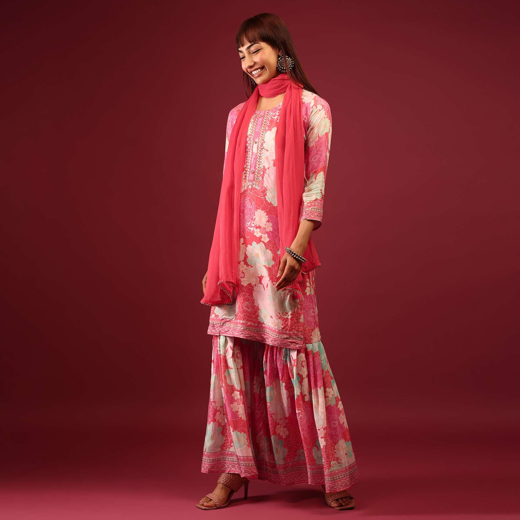 pink_floral_print_sharara_suit_with_flowy-sg101562_3_0ab91675-93aa-49d2-a138-4d69e41e0d79.jpg