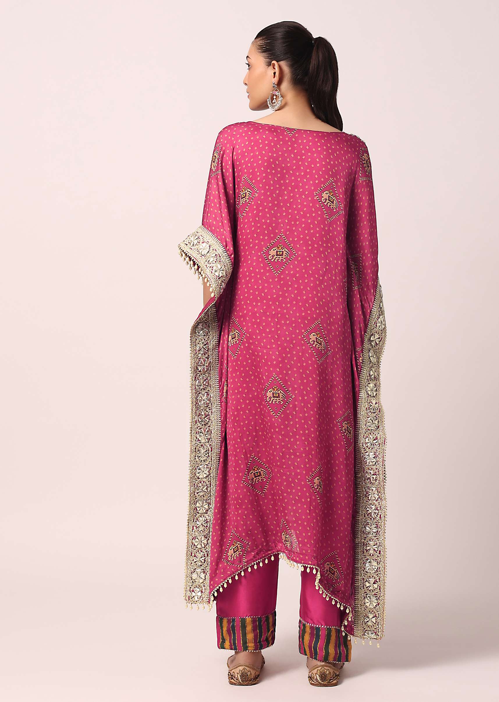 pink_pant_set_with_embroidered_kaftan_kurta-sg211674_8_4de60343-ccf6-479d-b162-2d81fd58fbfd.jpg