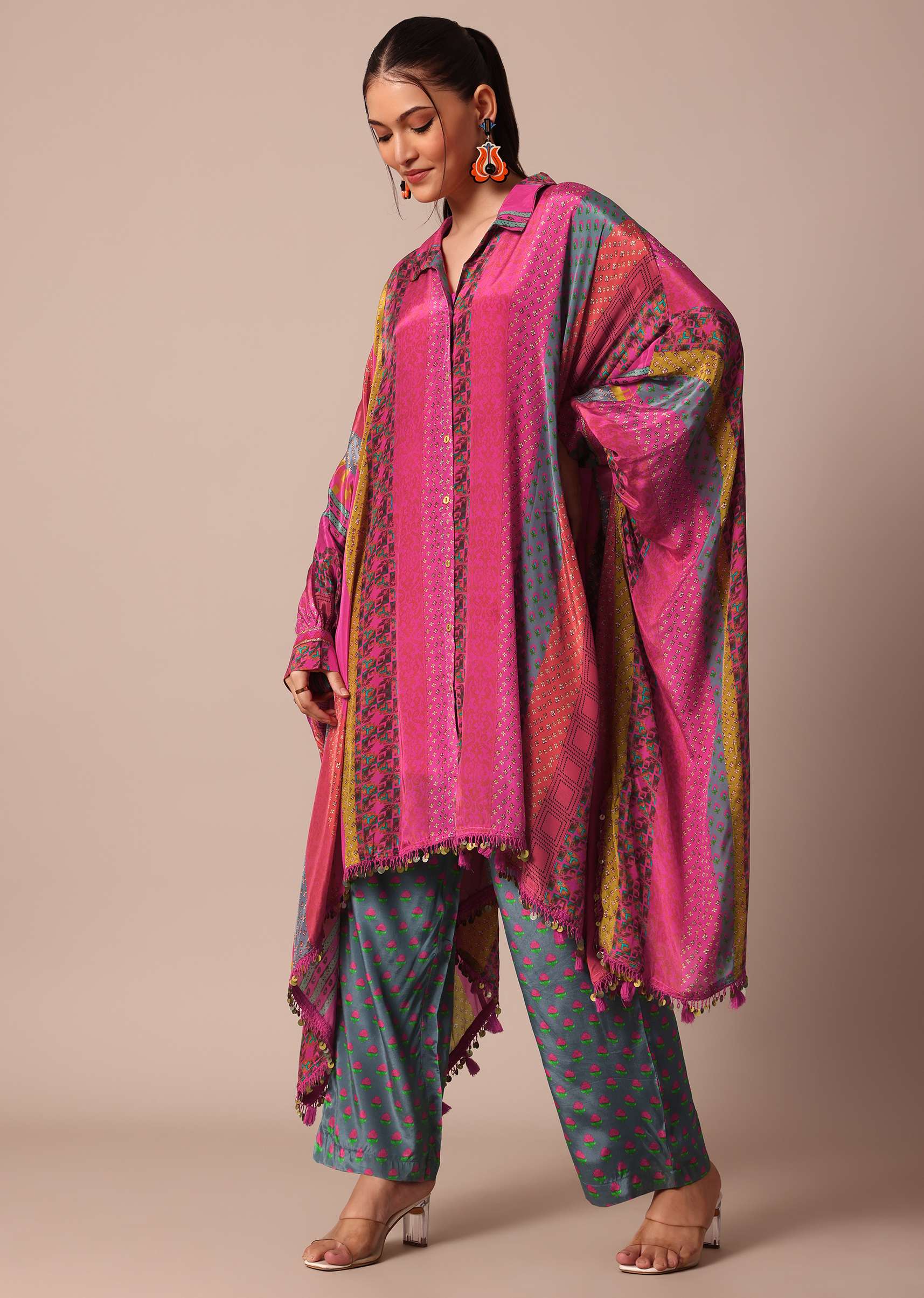 pink_printed_kaftaan_set_with_metal_coins_detailing_-sg210308_1_e61bcafb-f40c-4554-9da0-a98bfd3ed0f0.jpg