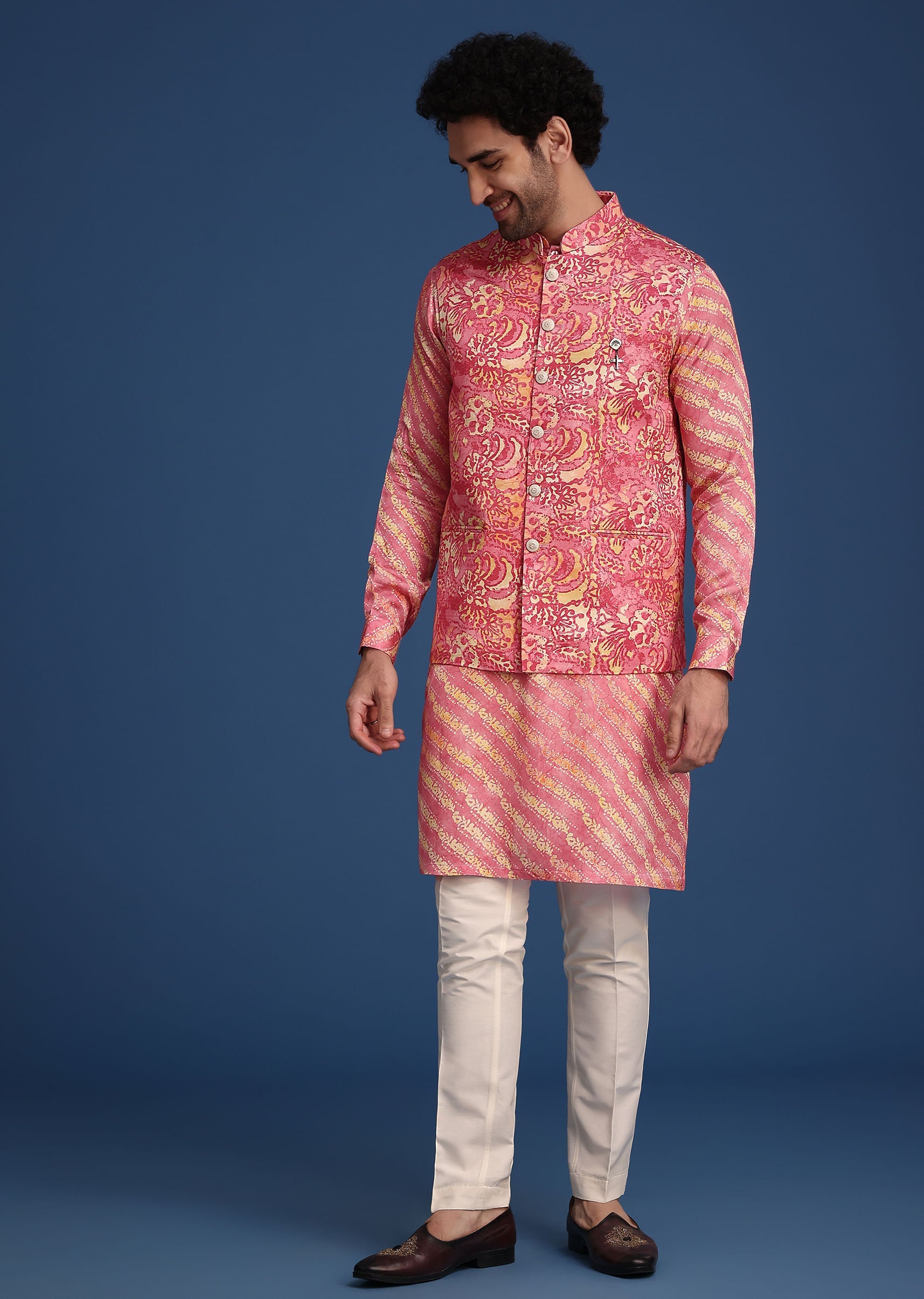 pink_printed_silk_kurta_jacket_set-sg252743_7_1b760343-d5c2-4093-a3db-924770275a6f.jpg