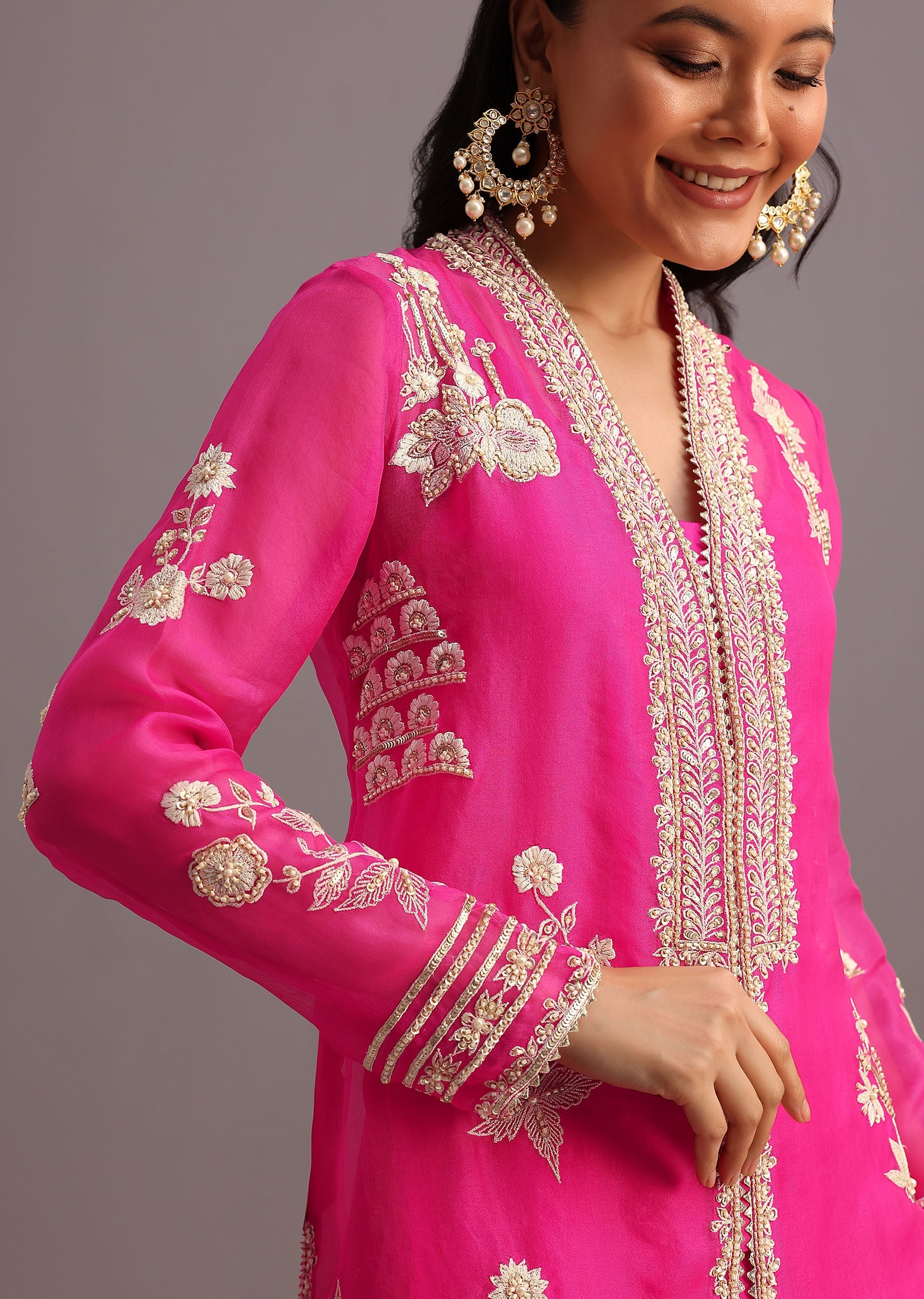 pink_resham_work_kurti_palazzo_suit-sg271336_4_a3a54d16-a1cc-4445-a3f0-389598510bff.jpg