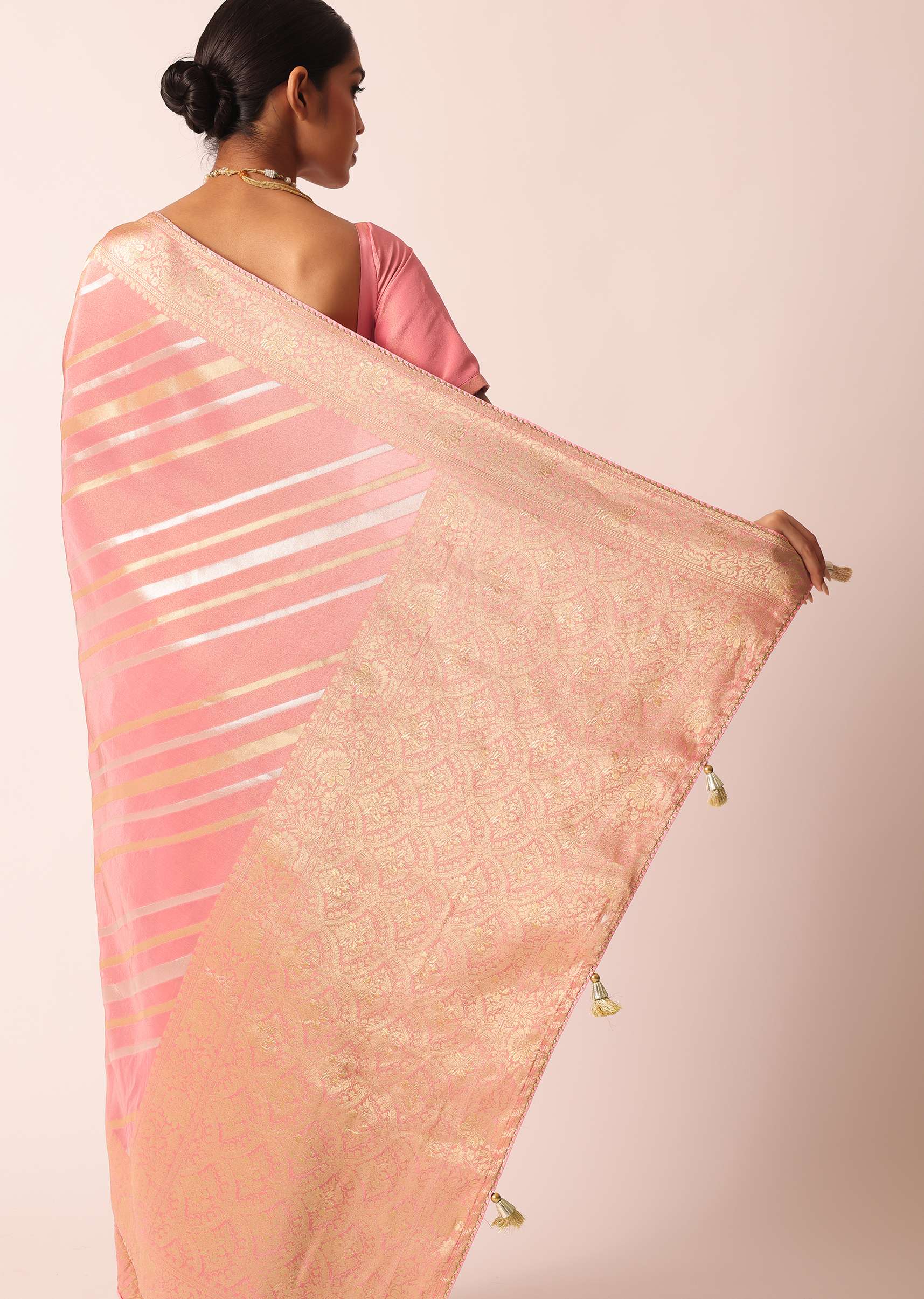 pink_striped_tissue_silk_saree-sg182588_4_f0a8346b-b073-4972-8ee3-c882e2556550.jpg