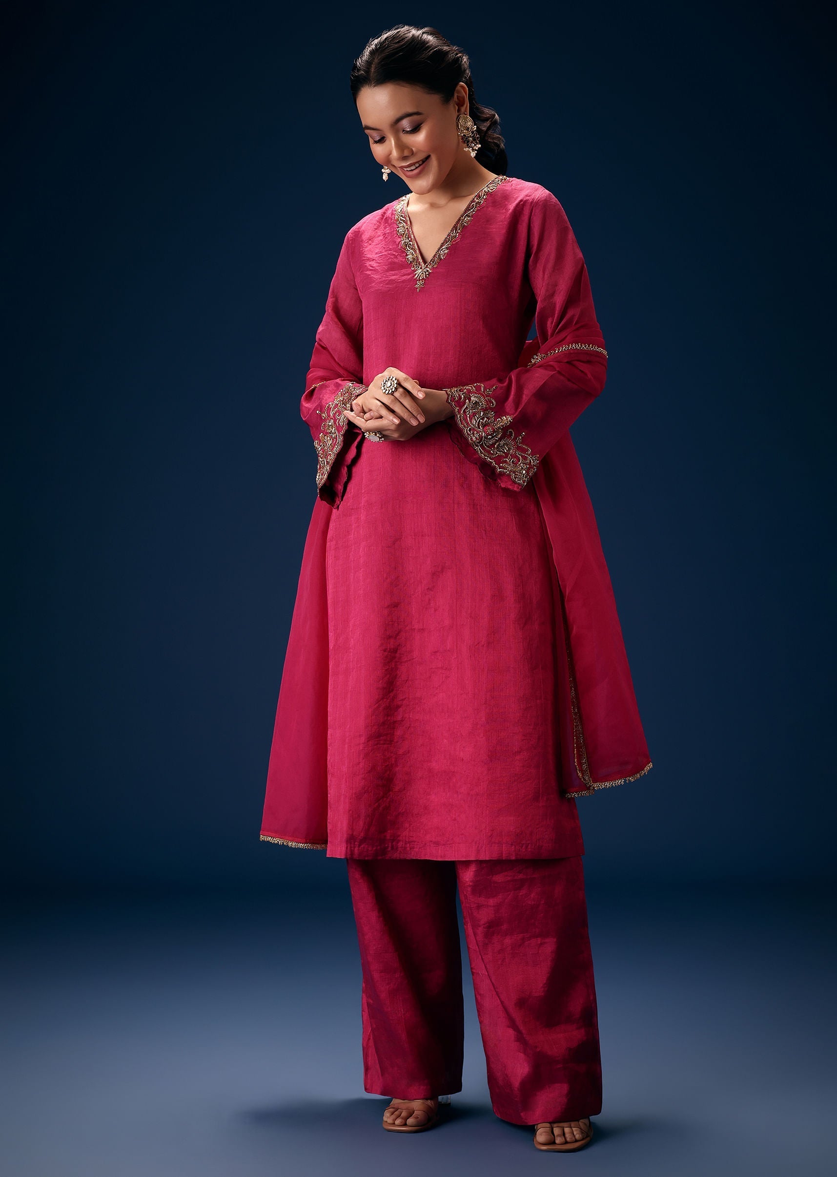 pink_v_neck_embroidered_kurta_set_with_dupatta-sg247427_10_c0f8775c-10d2-4ce7-a748-3bbc64438d9a.jpg
