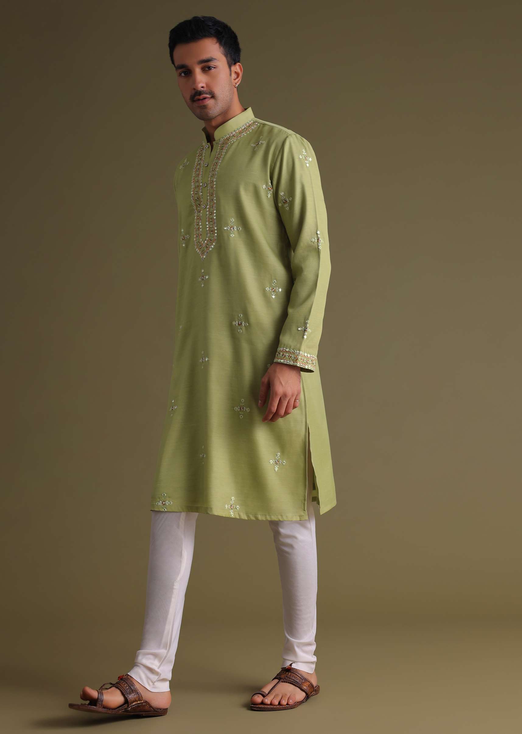pista_green_kurta_set_in_silk-sg146313_4_cb66e864-57c6-4d17-ab0c-8a2300b7e92c.jpg