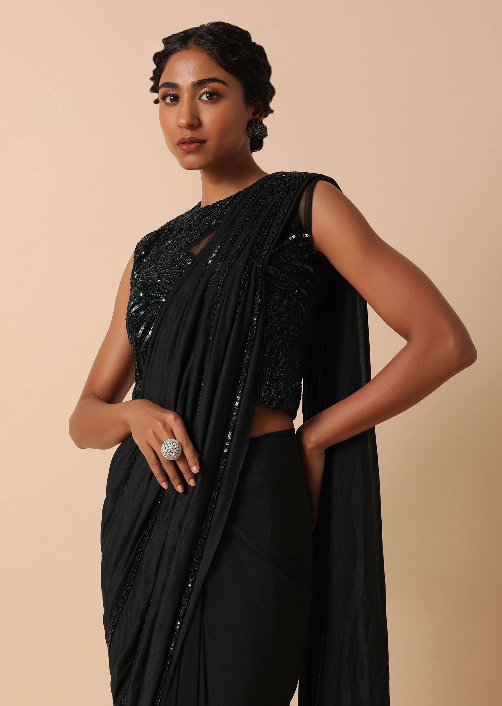 pre_stitched_black_georgette_saree-sg182273_4_05b53637-4bf9-4f56-9c5e-34930af776f4.jpg