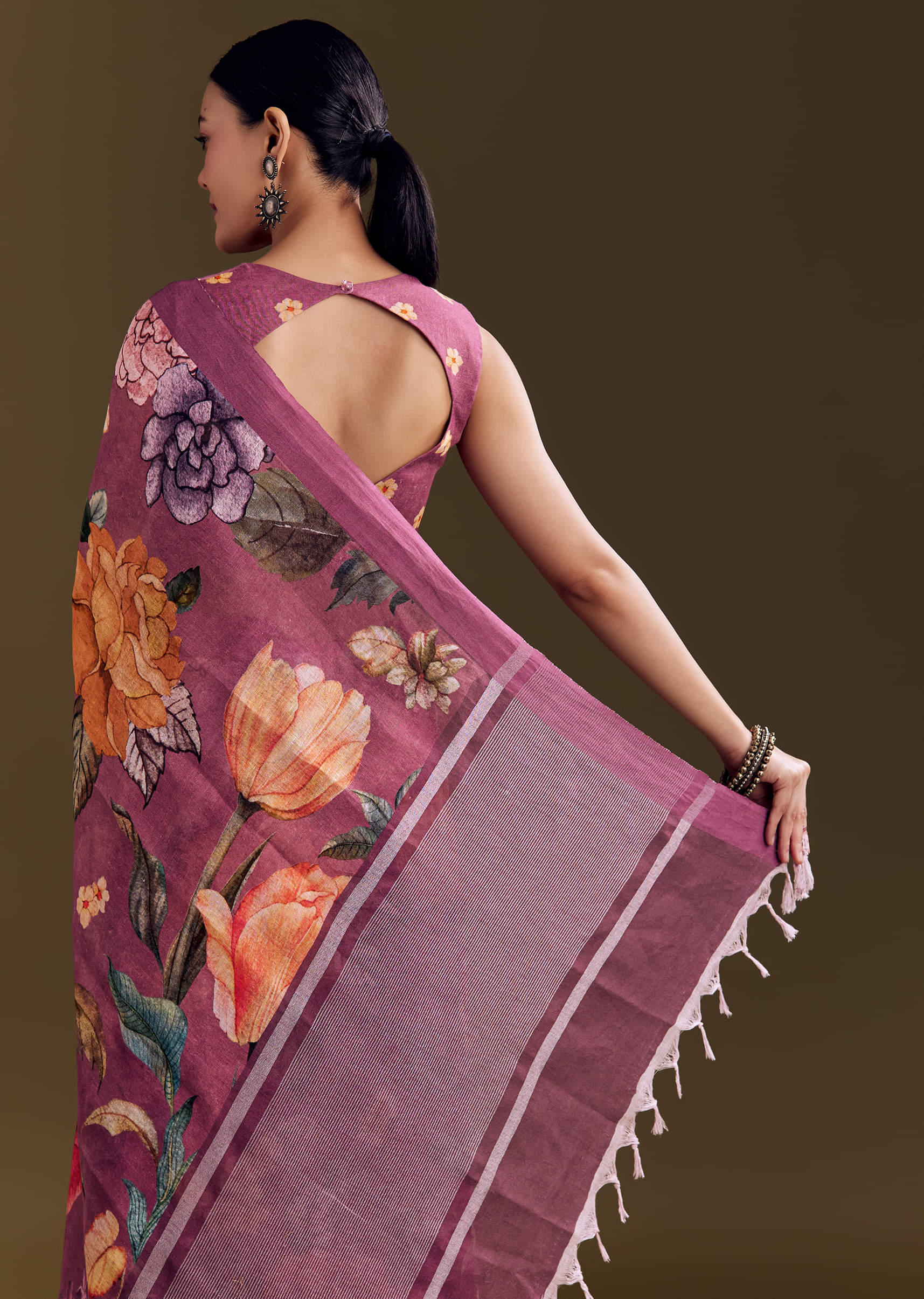 purple-cotton-linen-saree-with-faded-florals-sg291734-4_43a625d9-1fc9-4aa1-832c-8507b9932446.jpg