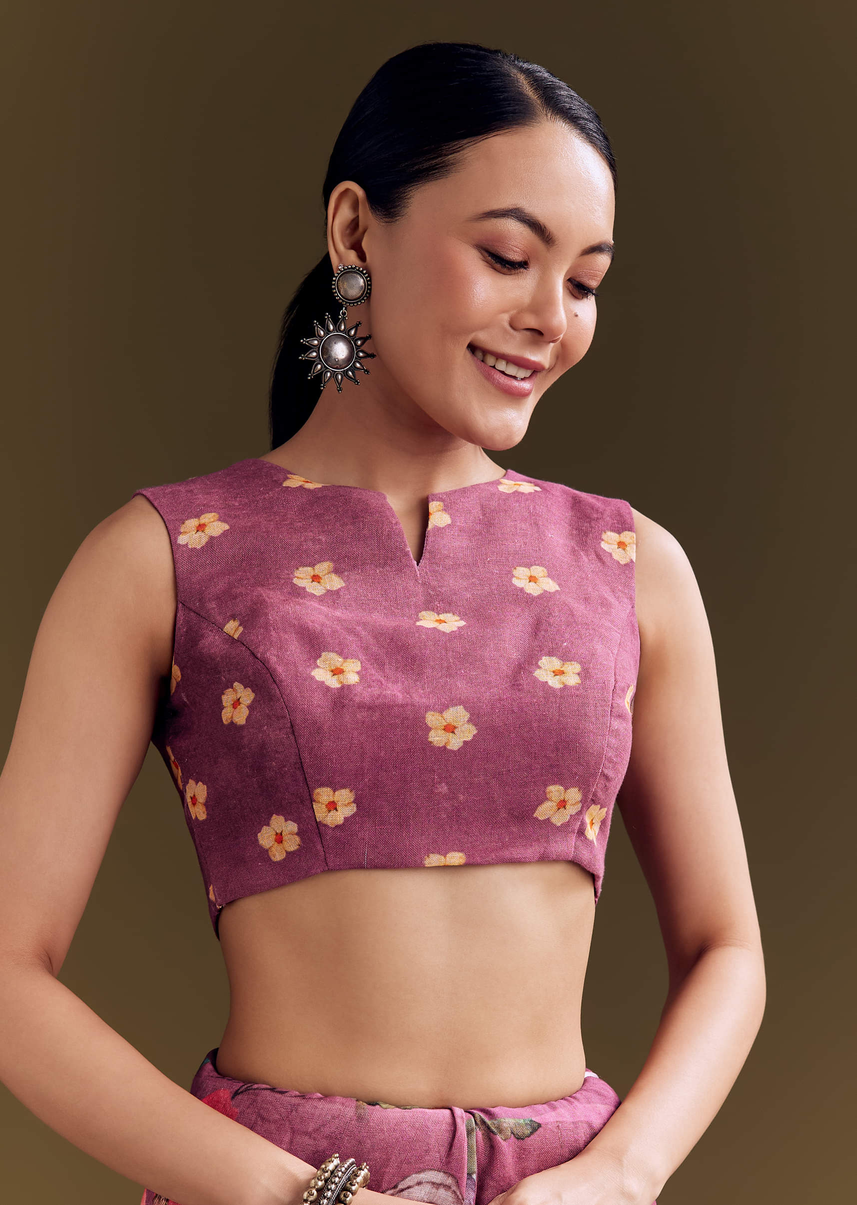 purple-cotton-linen-saree-with-faded-florals-sg291734-7_c18d0857-753a-4156-a6e5-29827f62122a.jpg