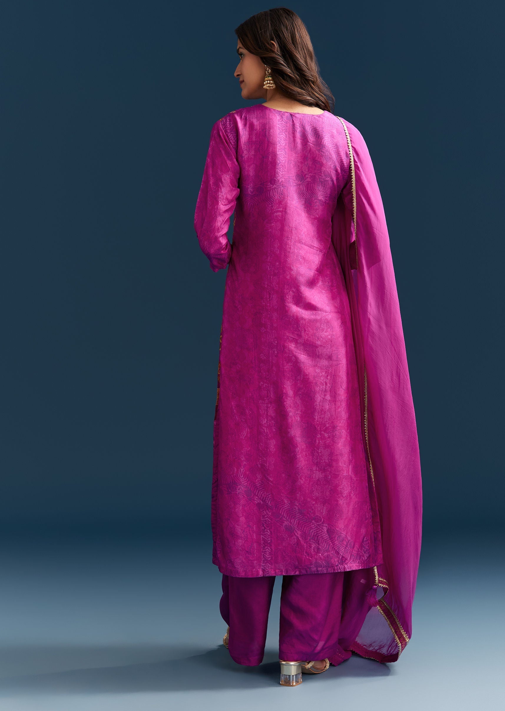 purple-dola-silk-kurta-set-with-floral-print-and-embroidered-accents-sg329775-5_e6481e68-e70b-4879-bbcc-33ff7e79e544.jpg
