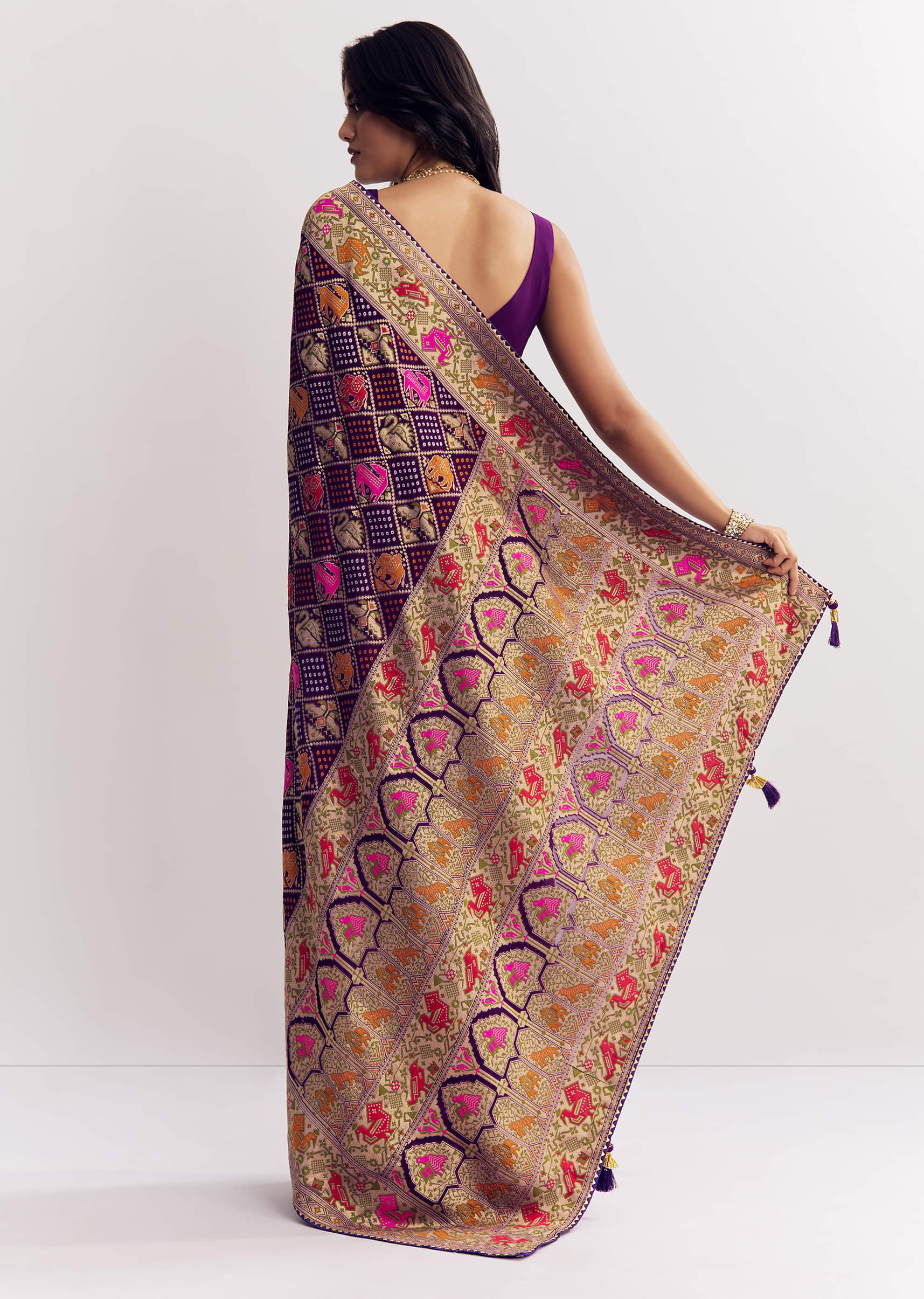 purple-georgette-bandhani-saree-with-animal-motifs-and-gota-border-sg314703-6_ad8bff41-e82a-4324-9b44-25e2b4b3b7f3.jpg
