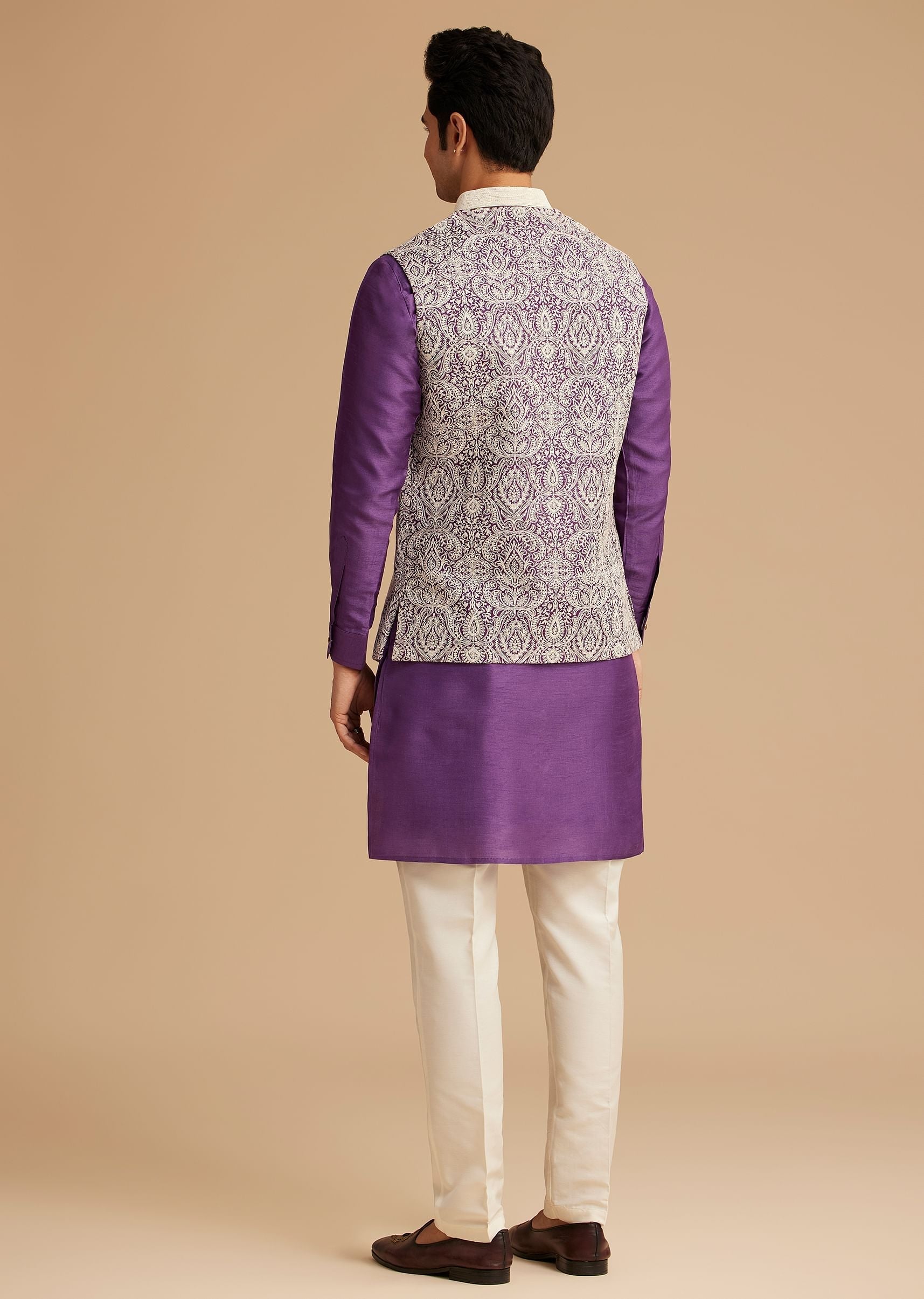 purple-kurta-jacket-set-with-resham-embroidery-and-handworked-collar-sg300255-5_27650361-fdcb-4de6-ba20-9124032c4a01.jpg