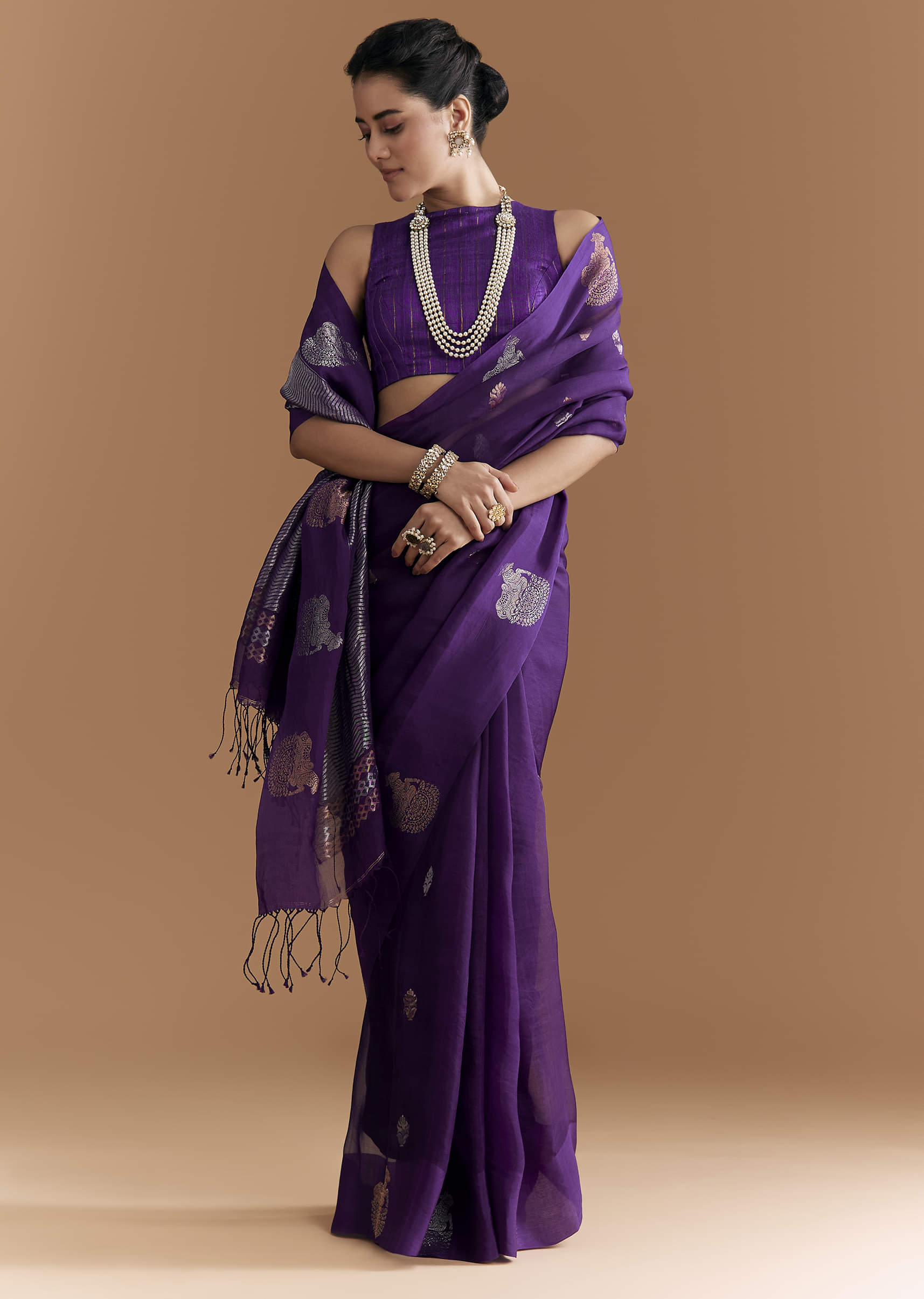 purple-linen-woven-saree-with-brocade-and-zari-work-sg346399-1.jpg