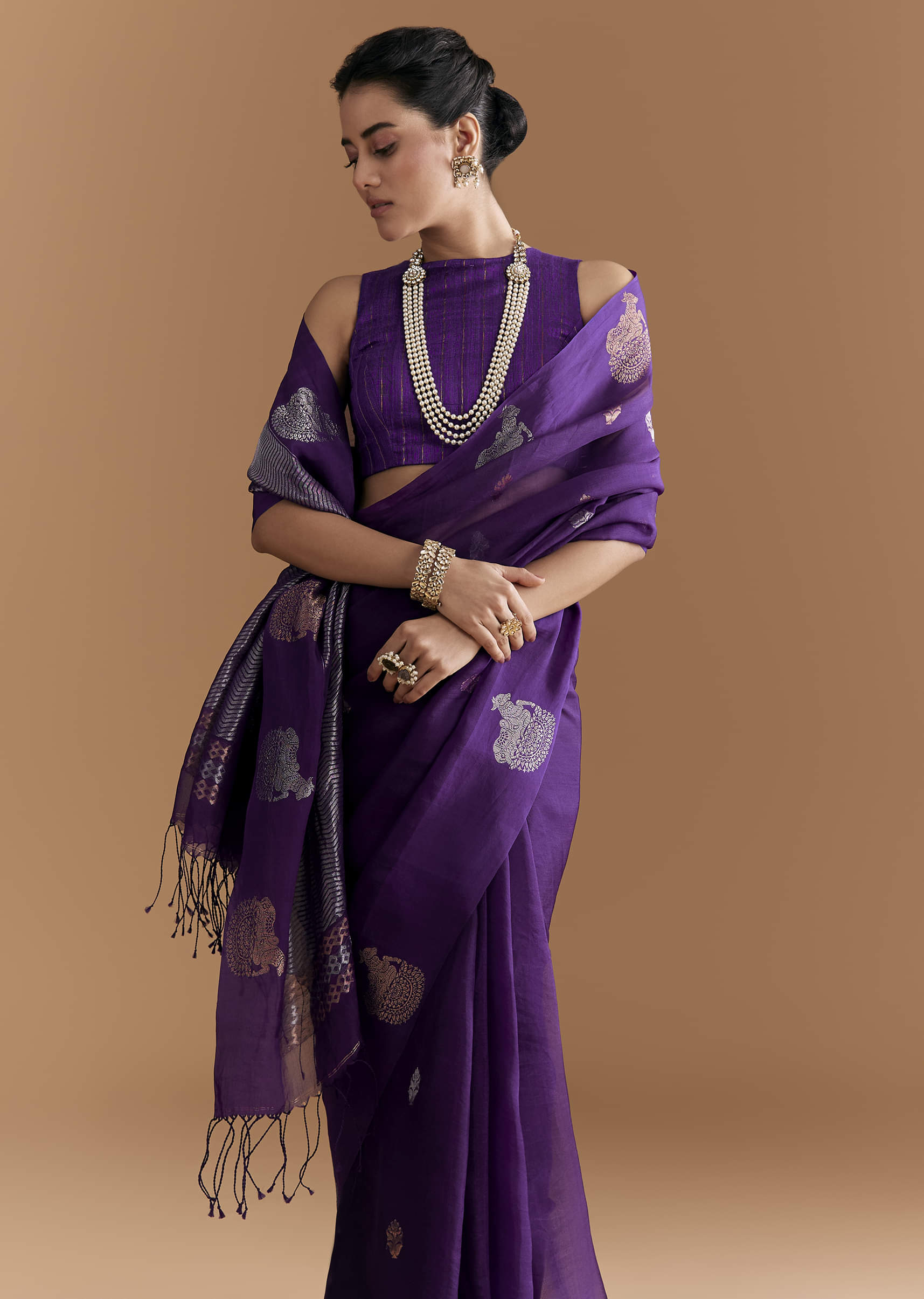 purple-linen-woven-saree-with-brocade-and-zari-work-sg346399-5.jpg