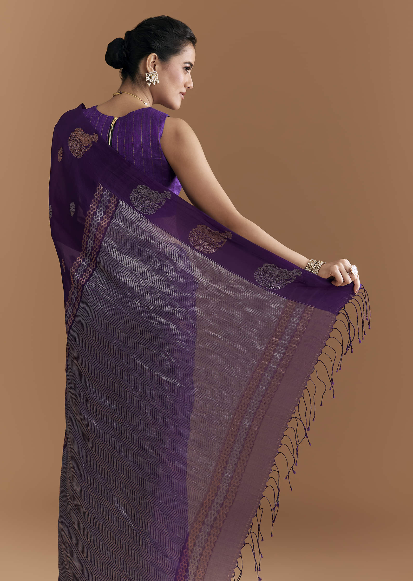 purple-linen-woven-saree-with-brocade-and-zari-work-sg346399-6.jpg