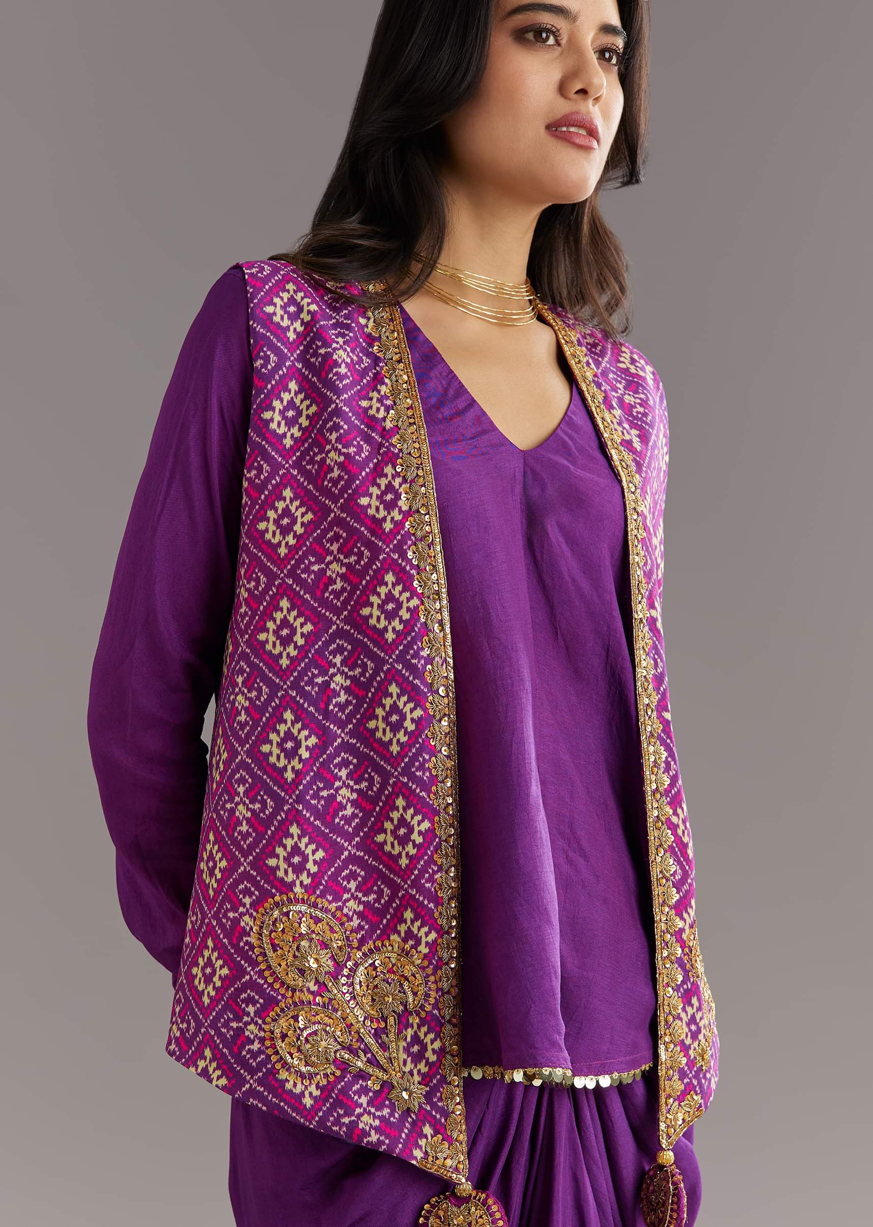 purple-russian-silk-jacket-set-with-zardosi-border-and-fancy-pleated-skirt-sg312632-5_85222f49-1865-432b-9b7e-22750bf690d9.jpg