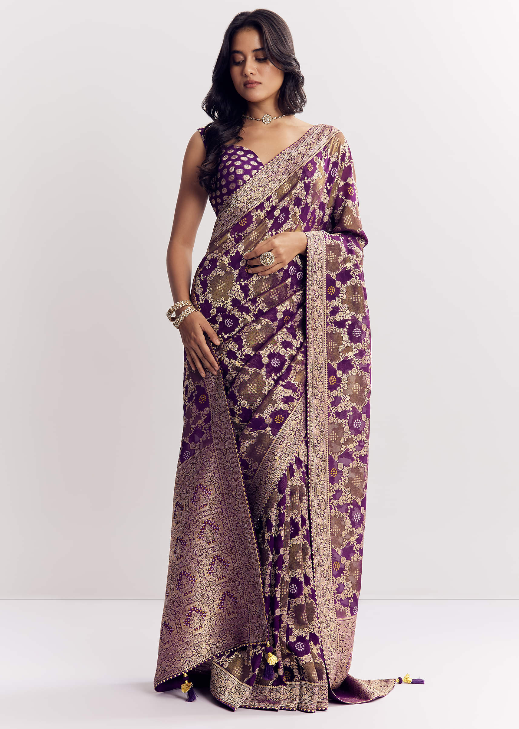 purple-shaded-georgette-saree-with-zari-jaal-work-sg312401-2_8c1cbfb7-1c33-4a07-bfef-599cfb803fa8.jpg