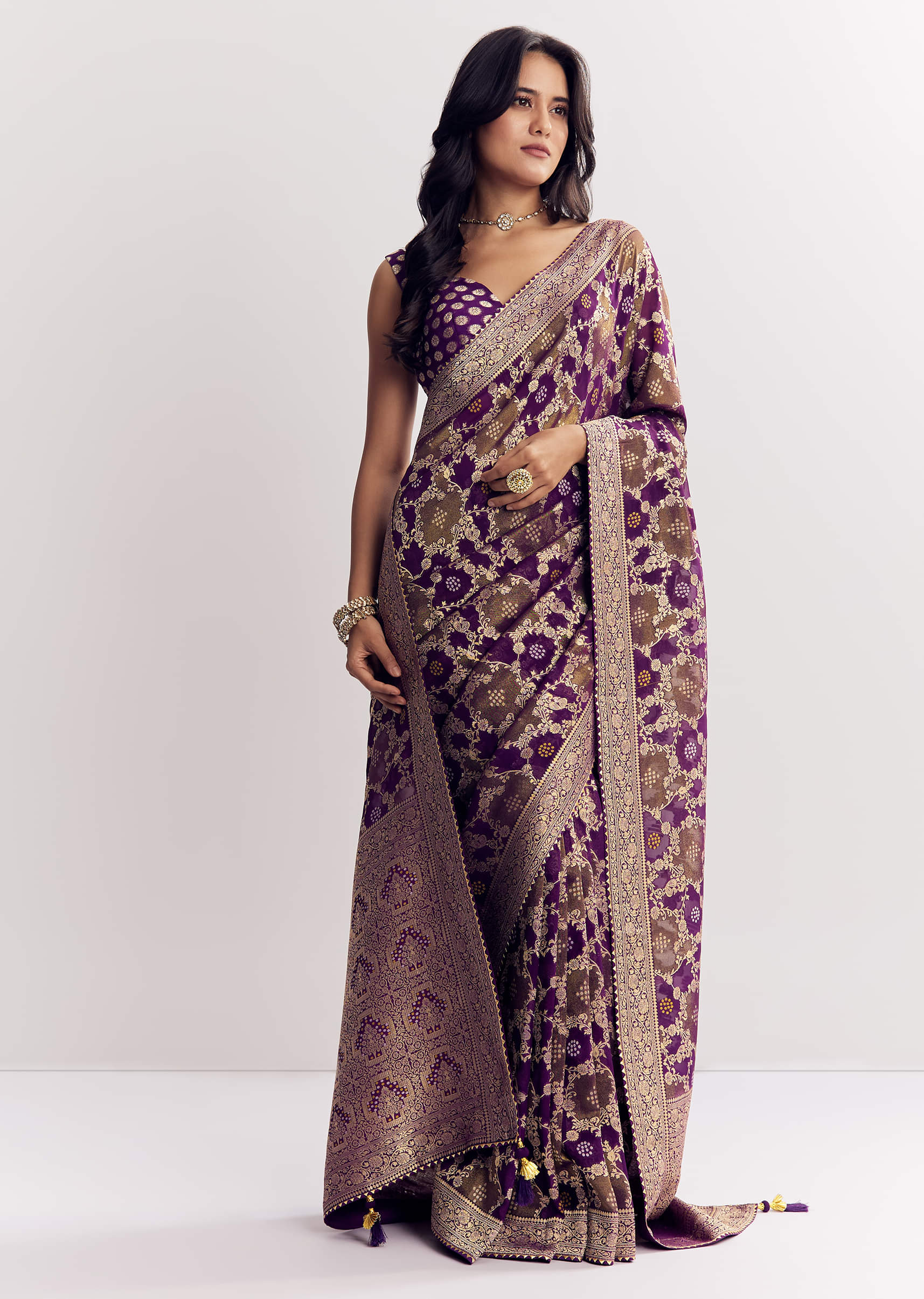 purple-shaded-georgette-saree-with-zari-jaal-work-sg312401-5_00b44d4d-377e-44a5-8fc6-81b8f0c34155.jpg