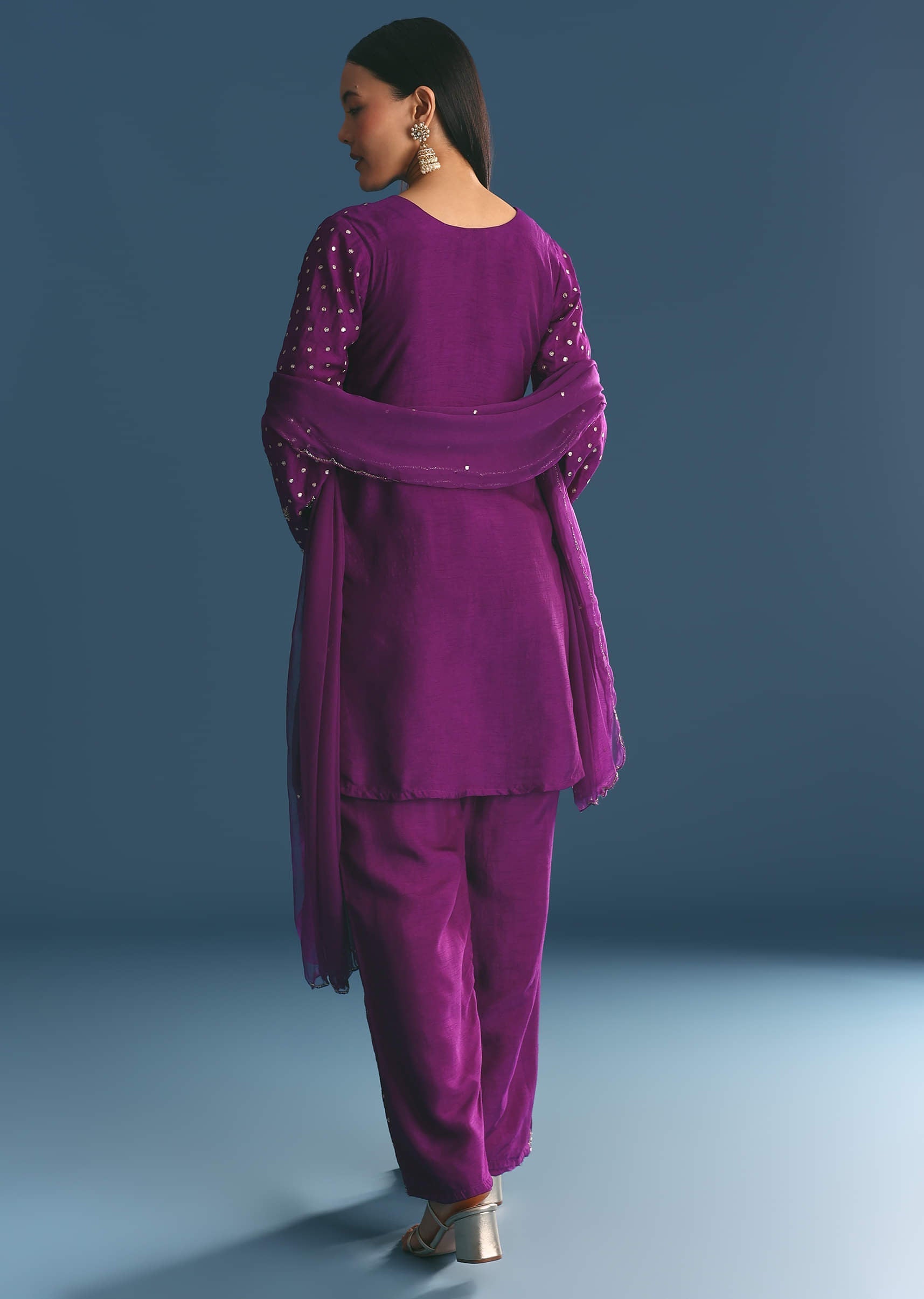 purple-silk-embroidered-kurta-set-with-dupatta-sg318244-5_a5ab40db-f5b2-42f6-9f03-ca16f5f86b5f.jpg