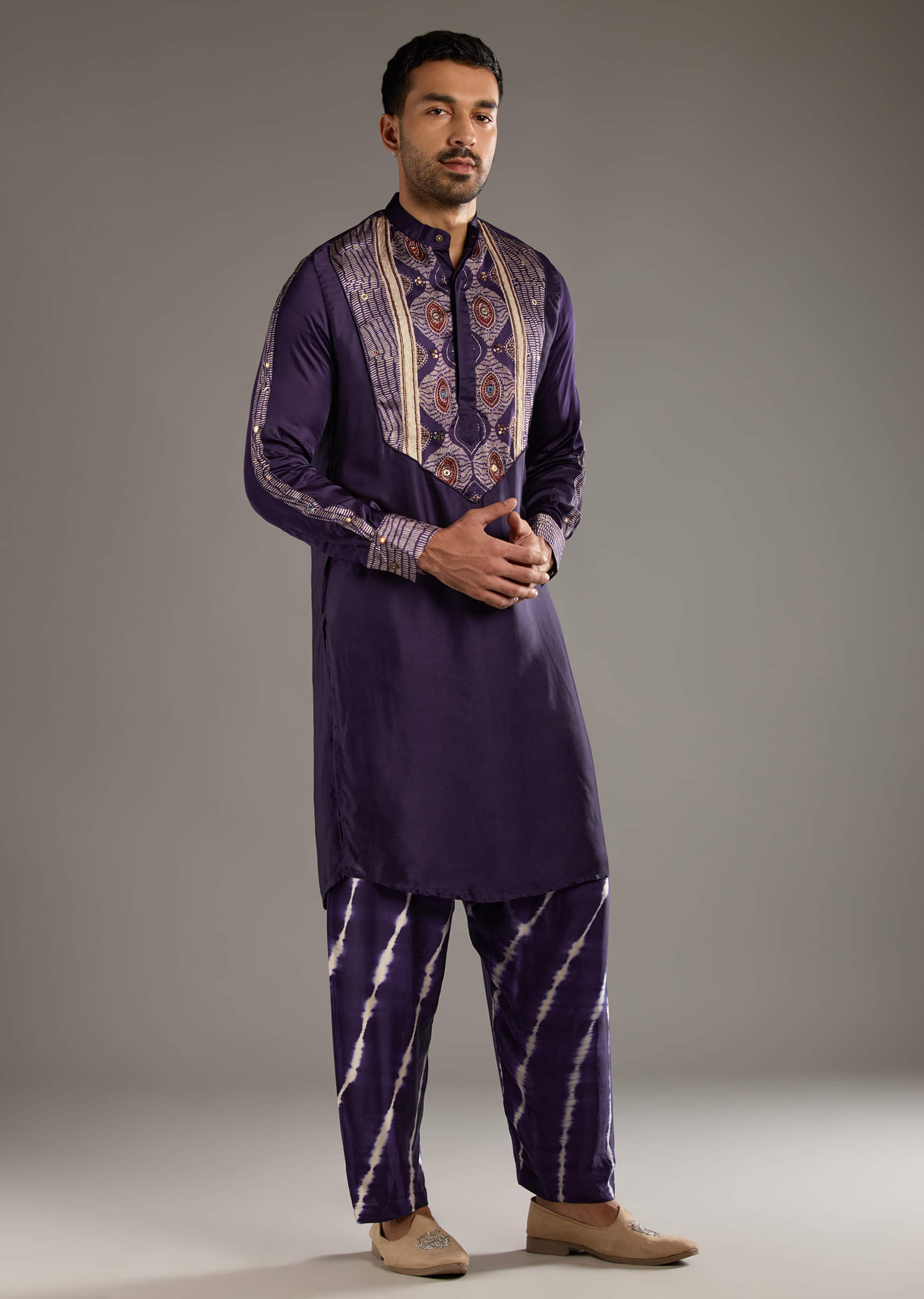 purple-silk-kurta-set-for-men-with-hand-dyed-leheriya-print-sg359260-3.jpg