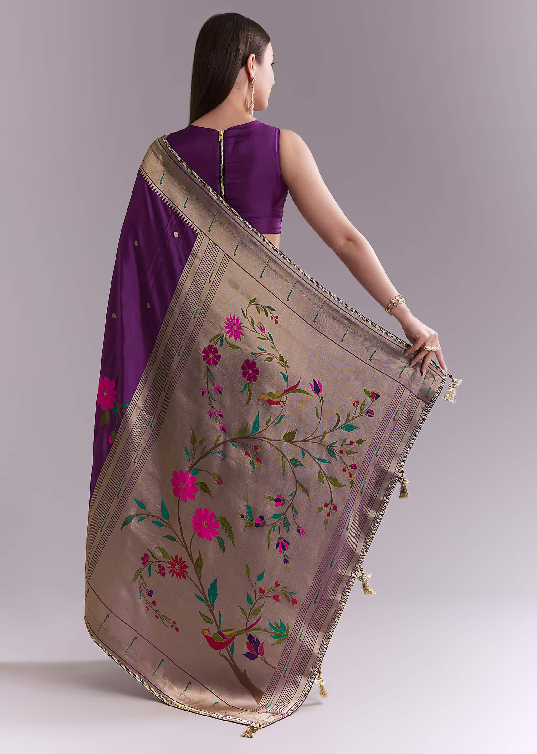 purple-silk-muniya-paithani-saree-with-booti-and-zari-work-sg352305-4.jpg