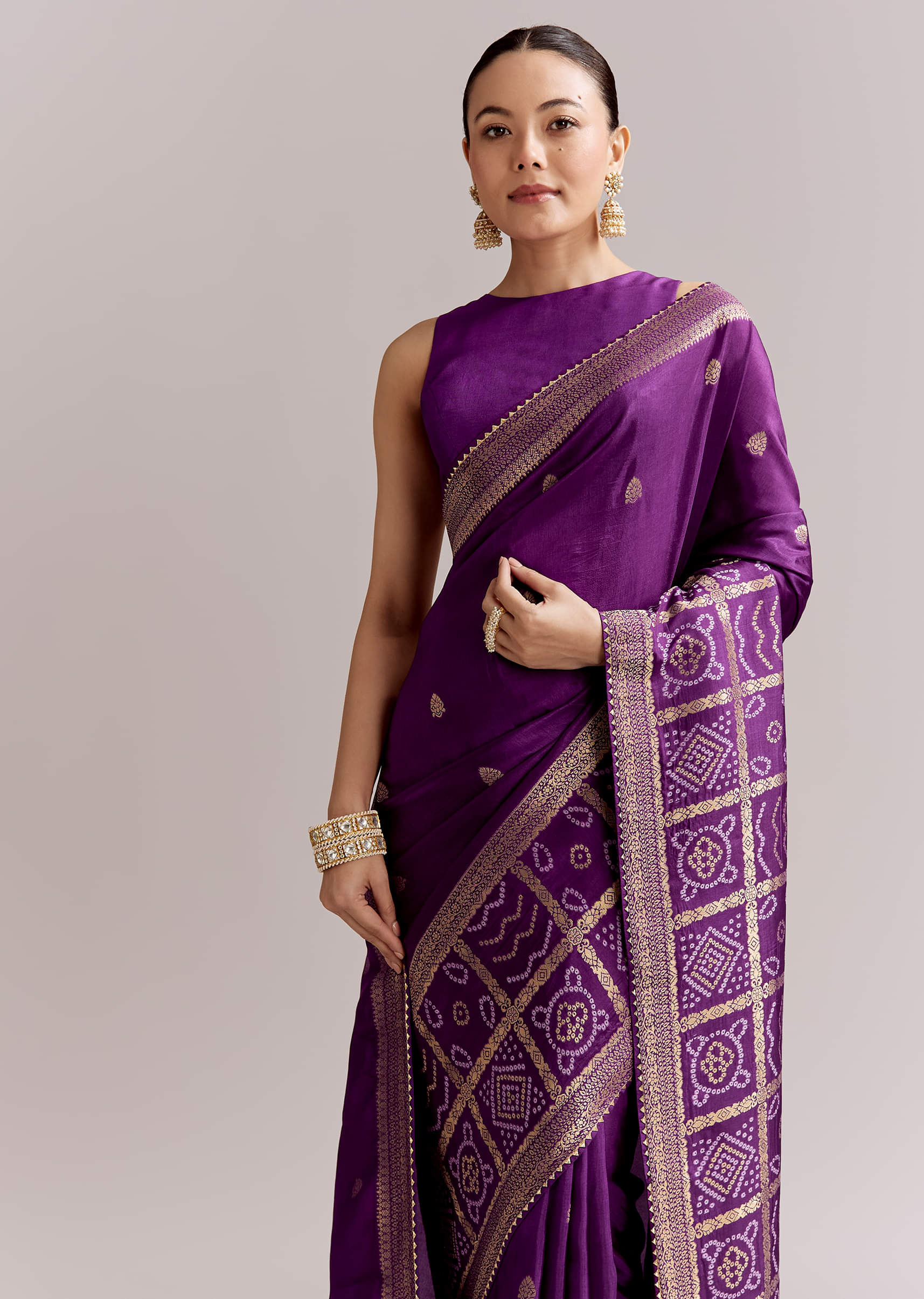 purple-silk-woven-bandhani-saree-with-zari-borders-sg351916-5.jpg