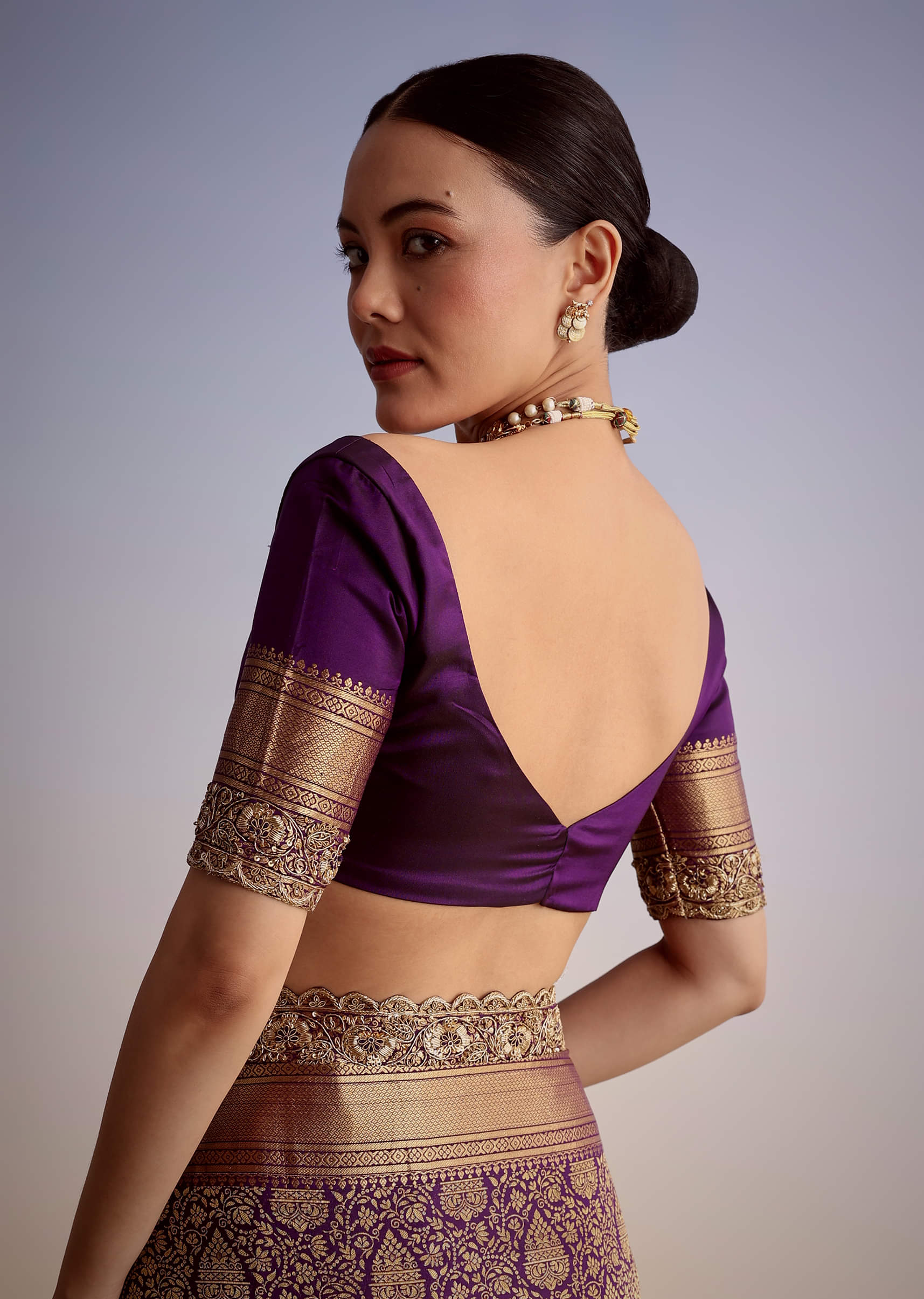 purple-tissue-embellished-saree-with-floral-embroidery-sg318001-8_cf212311-c6d5-433c-aa7b-c89f12133f7b.jpg