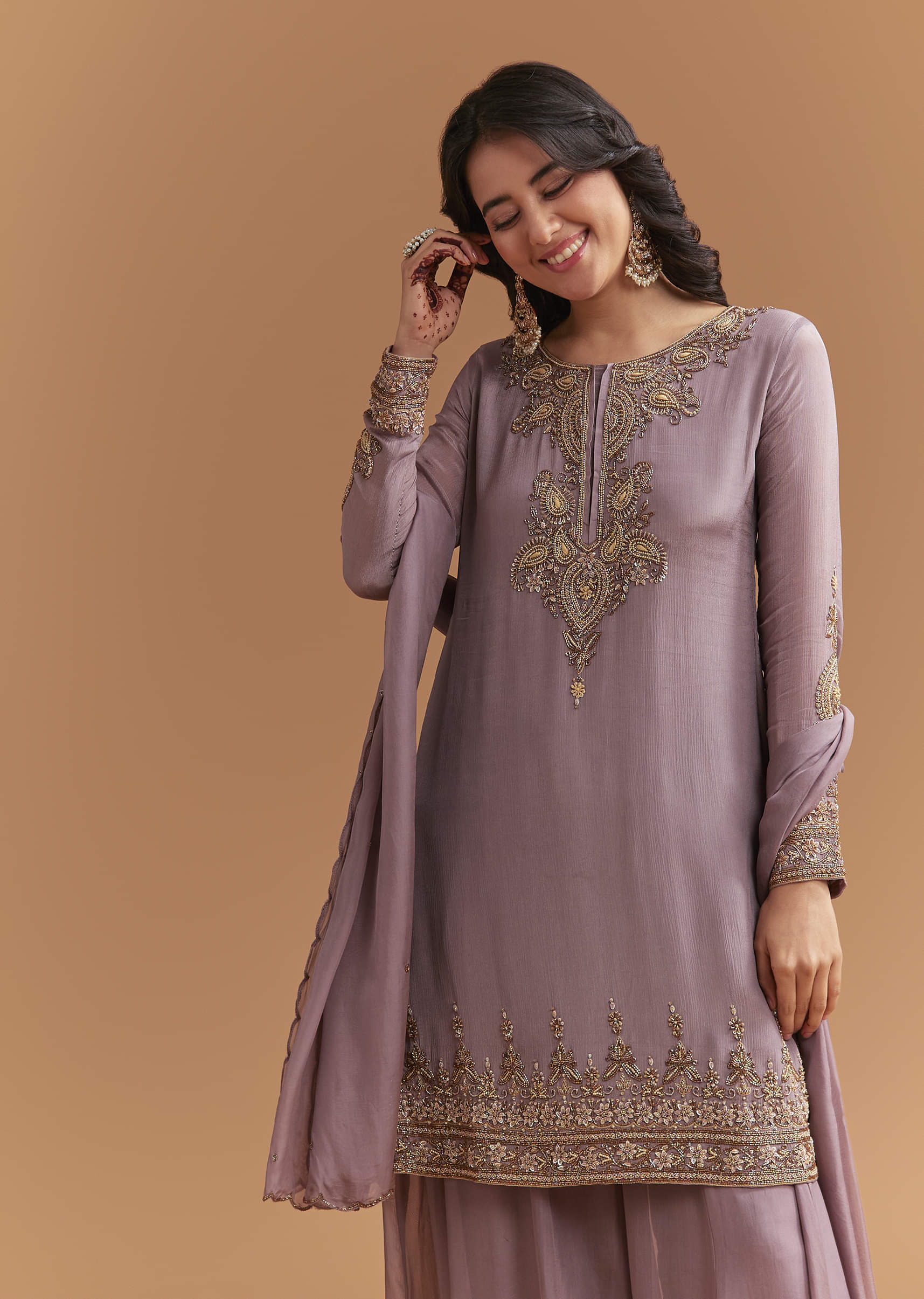 purple_chinon_palazzo_suit_with_moti_and_cutdana-sg362830-6_2.jpg