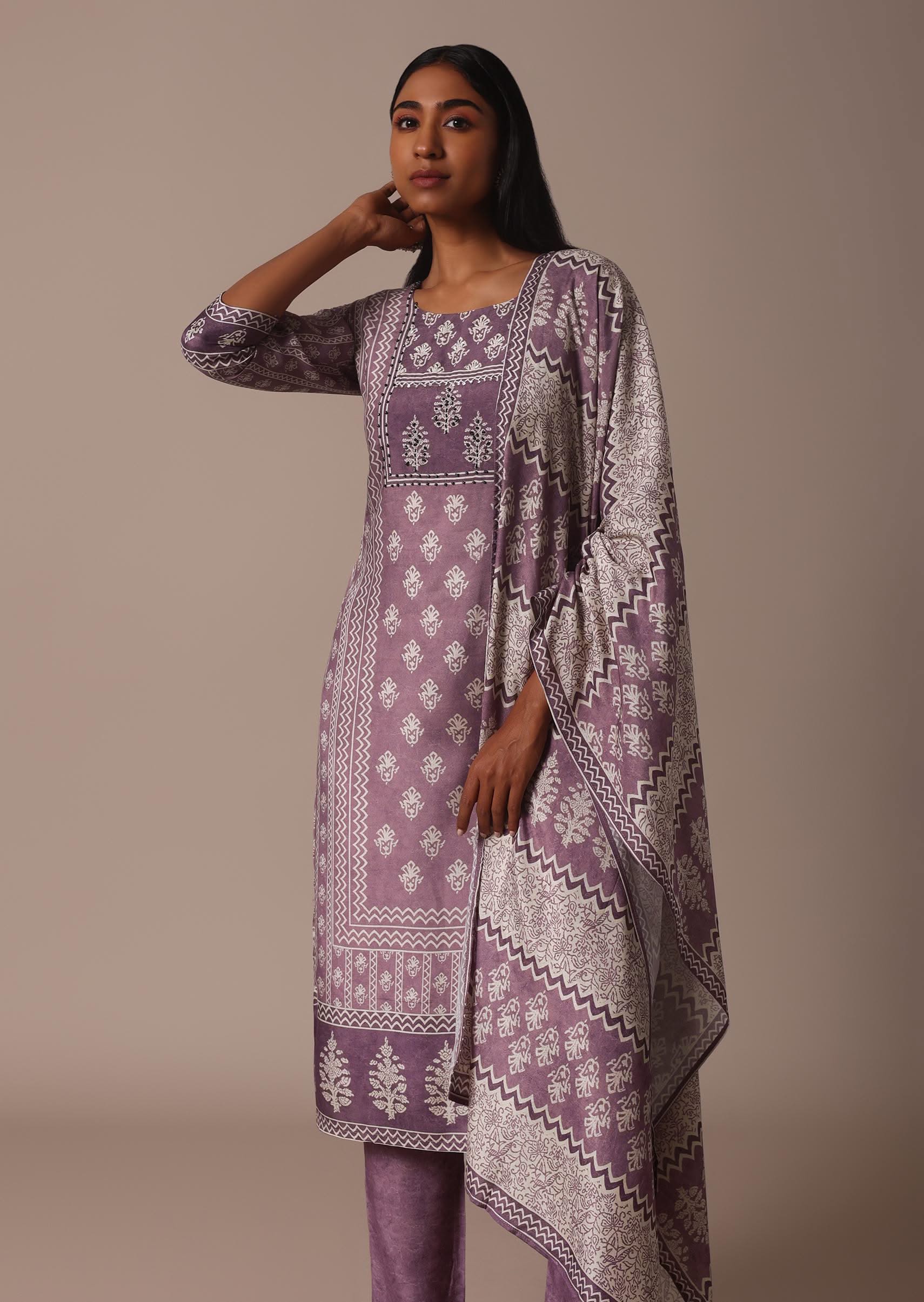 purple_crepe_printed_kurti_pant_set_with_cutdana-sg224227_3_8f61deb9-85e3-4937-bea5-bdda00e8db9c.jpg