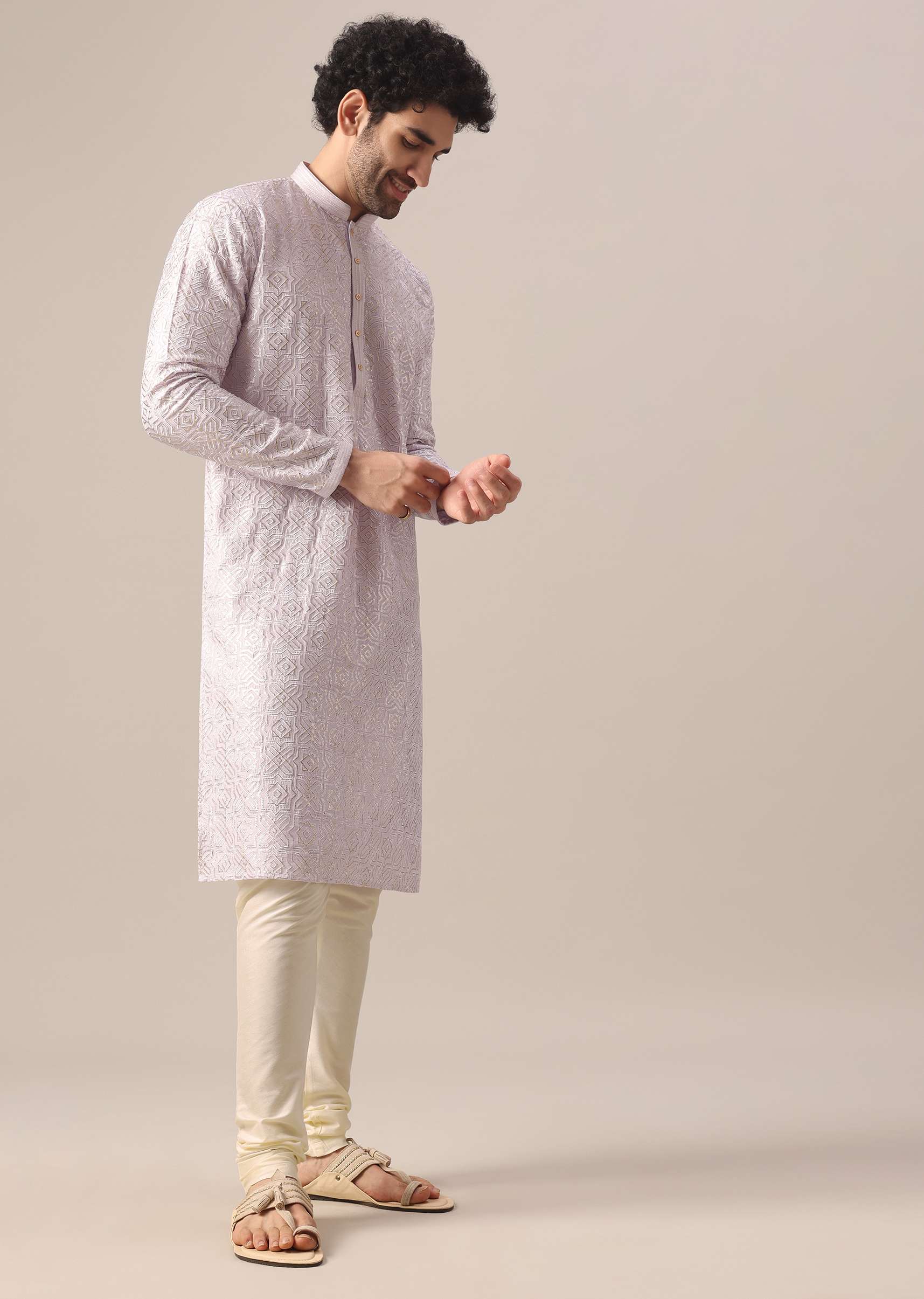 purple_embroidered_kurta-sg183254_7_6890e4e5-0427-43d9-ab67-42ac2ad5d043.jpg