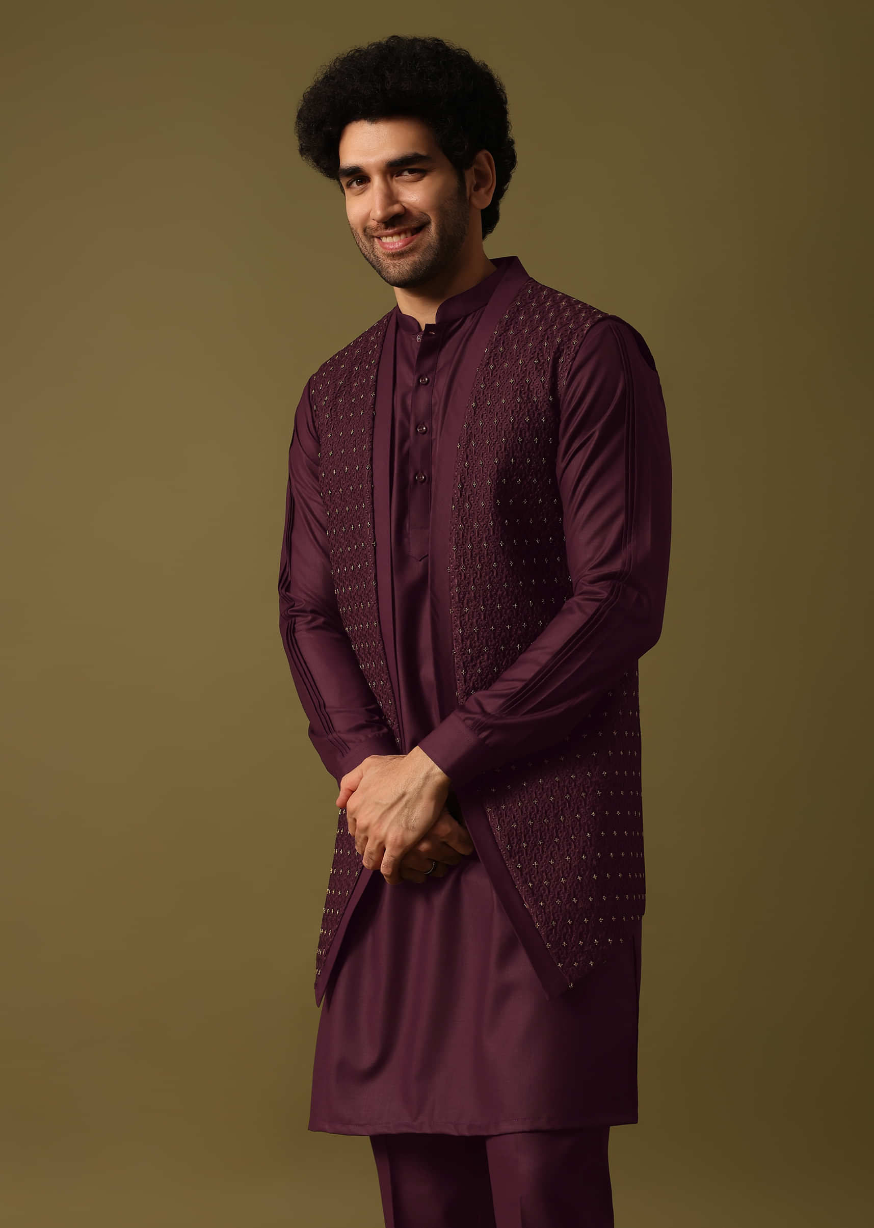 purple_embroidered_kurta_jacket_set-sg228686_5_0c8a1052-3569-4a7c-be40-703833496197.jpg