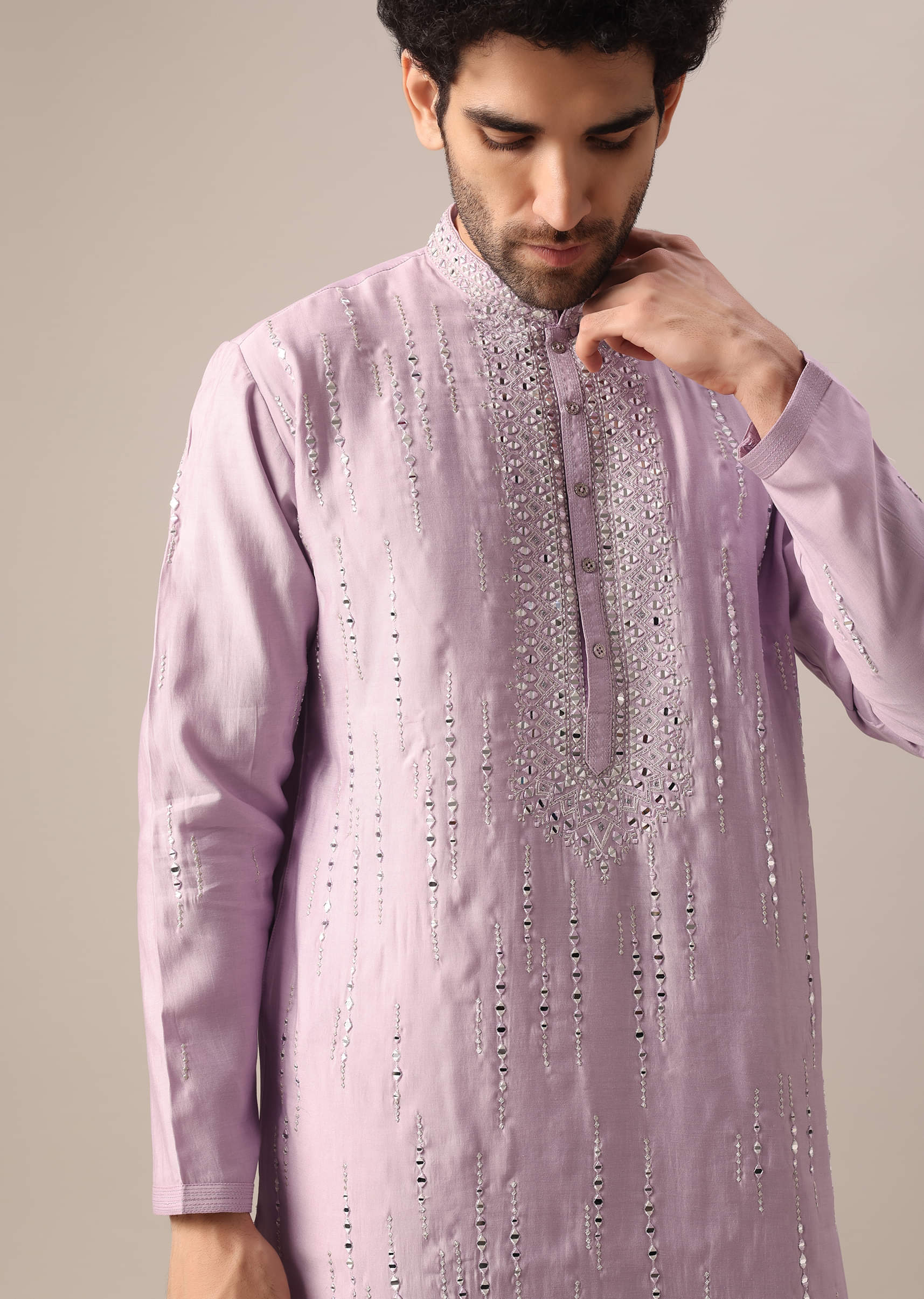 purple_kurta_with_churidar-sg181306_4_e9f617ac-f2d2-4984-8d12-2d7c2f205ab0.jpg