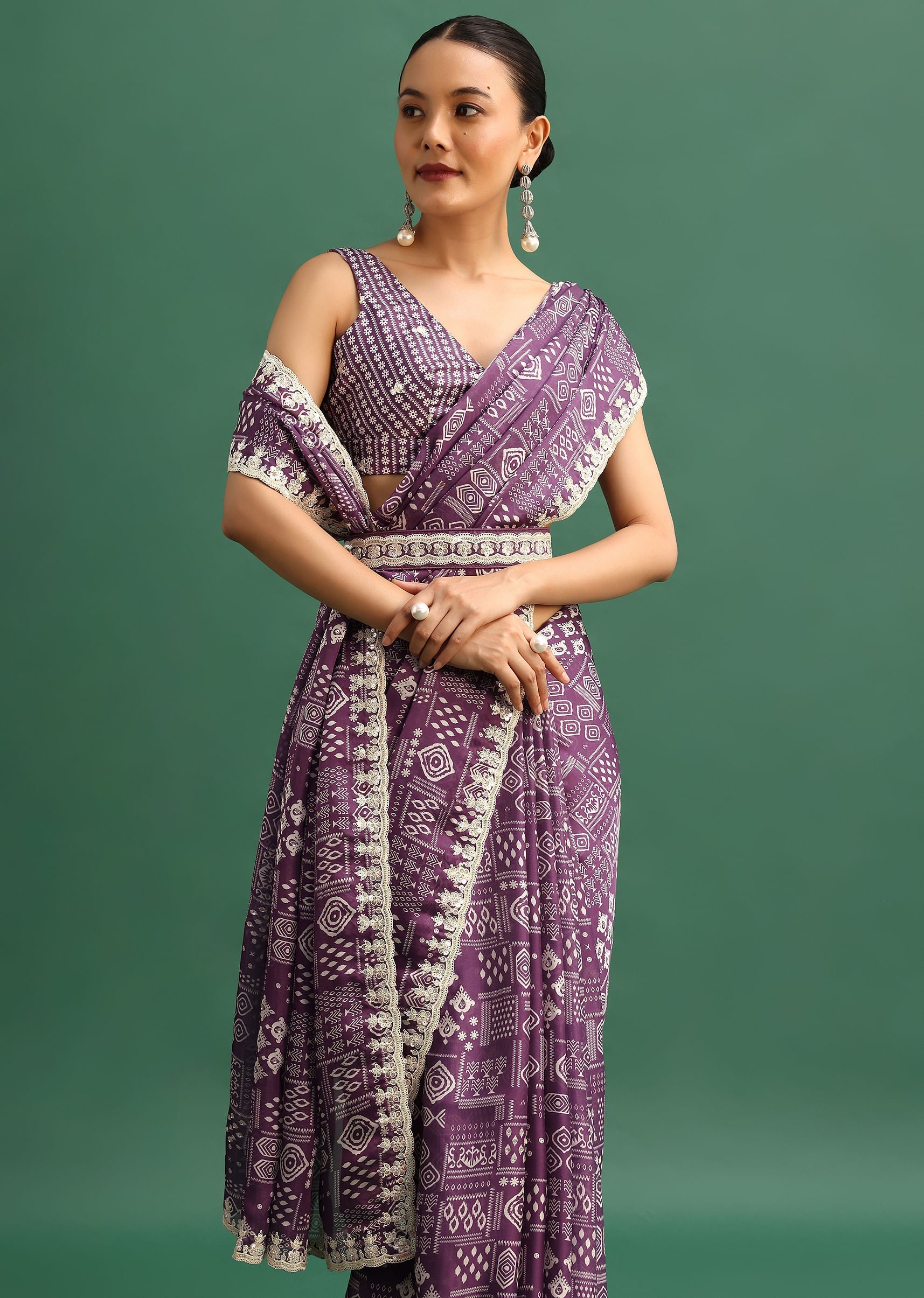 purple_printed_satin_saree_with_sequins_embroid-sg241052_17_4a2ecd67-848b-40a0-8708-bab25f611c5c.jpg