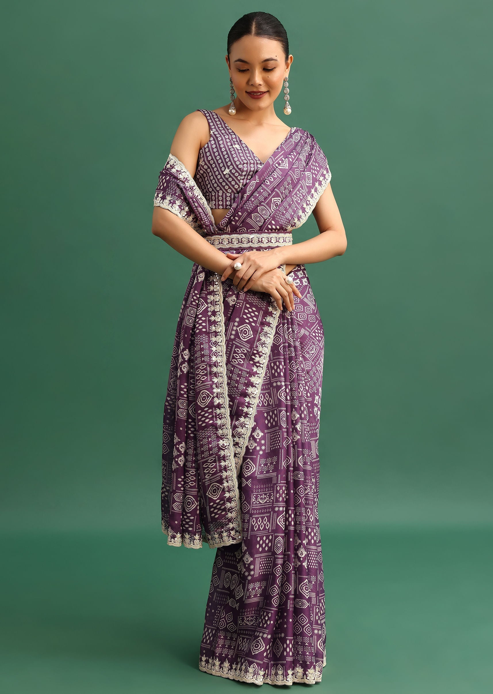 purple_printed_satin_saree_with_sequins_embroid-sg241052_18_c66e0438-afd3-41c8-9933-d2997c63d6ae.jpg