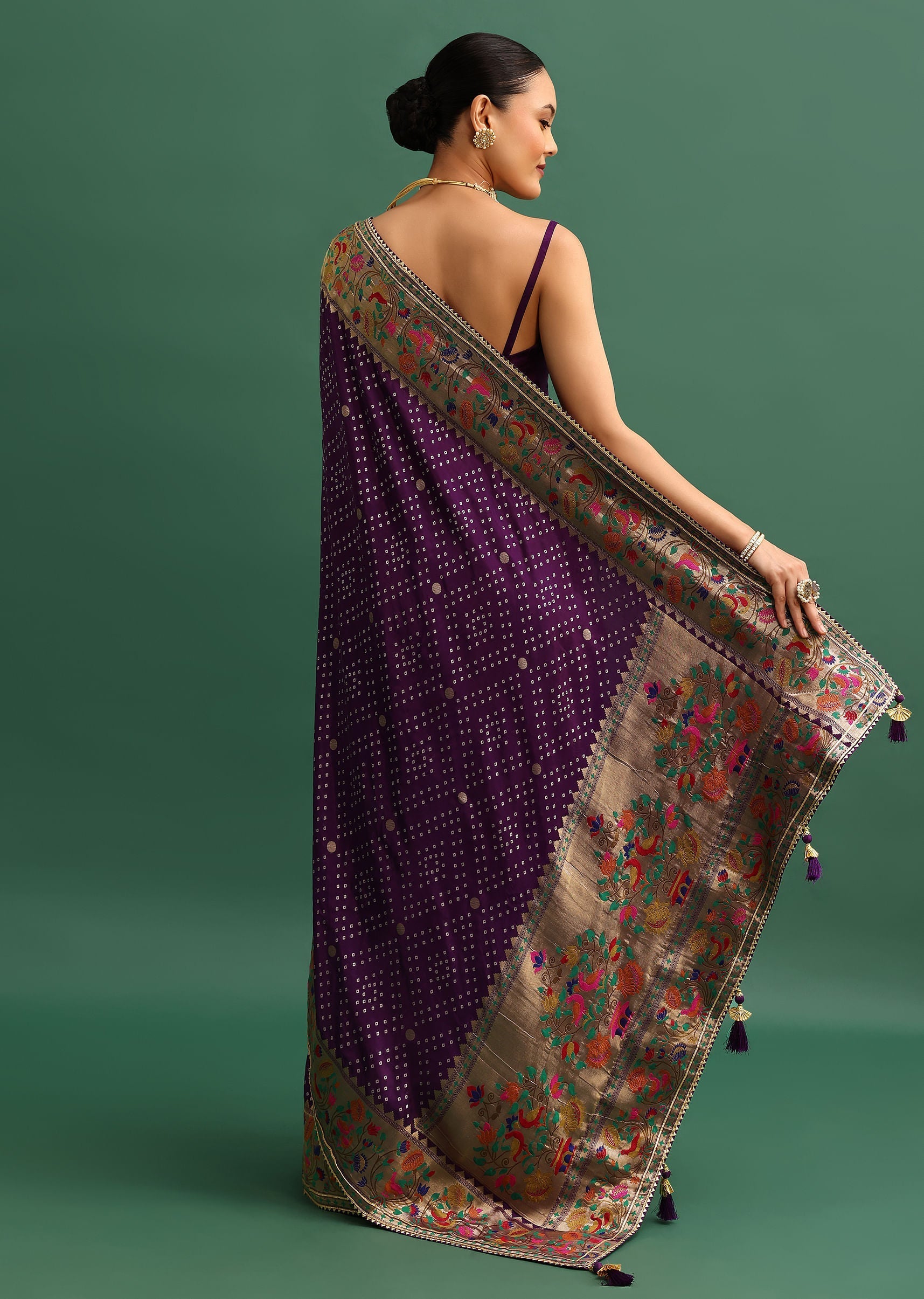 purple_silk_woven_bandhani_saree_with_paithani-sg224715_7_1bd57764-c018-4d5c-8bb1-d5b82f27f7a2.jpg