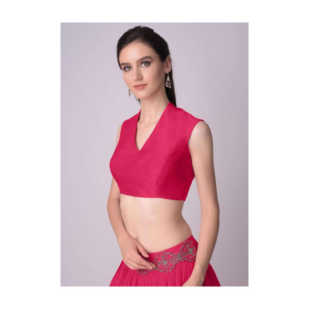 rani-pink-blouse-in-raw-silk-with-v-neckline-online-kalki-fashion-m001509625y-sg31213_4_a237235e-fc6c-4bb8-a7e8-d7696e6cb02e.jpg