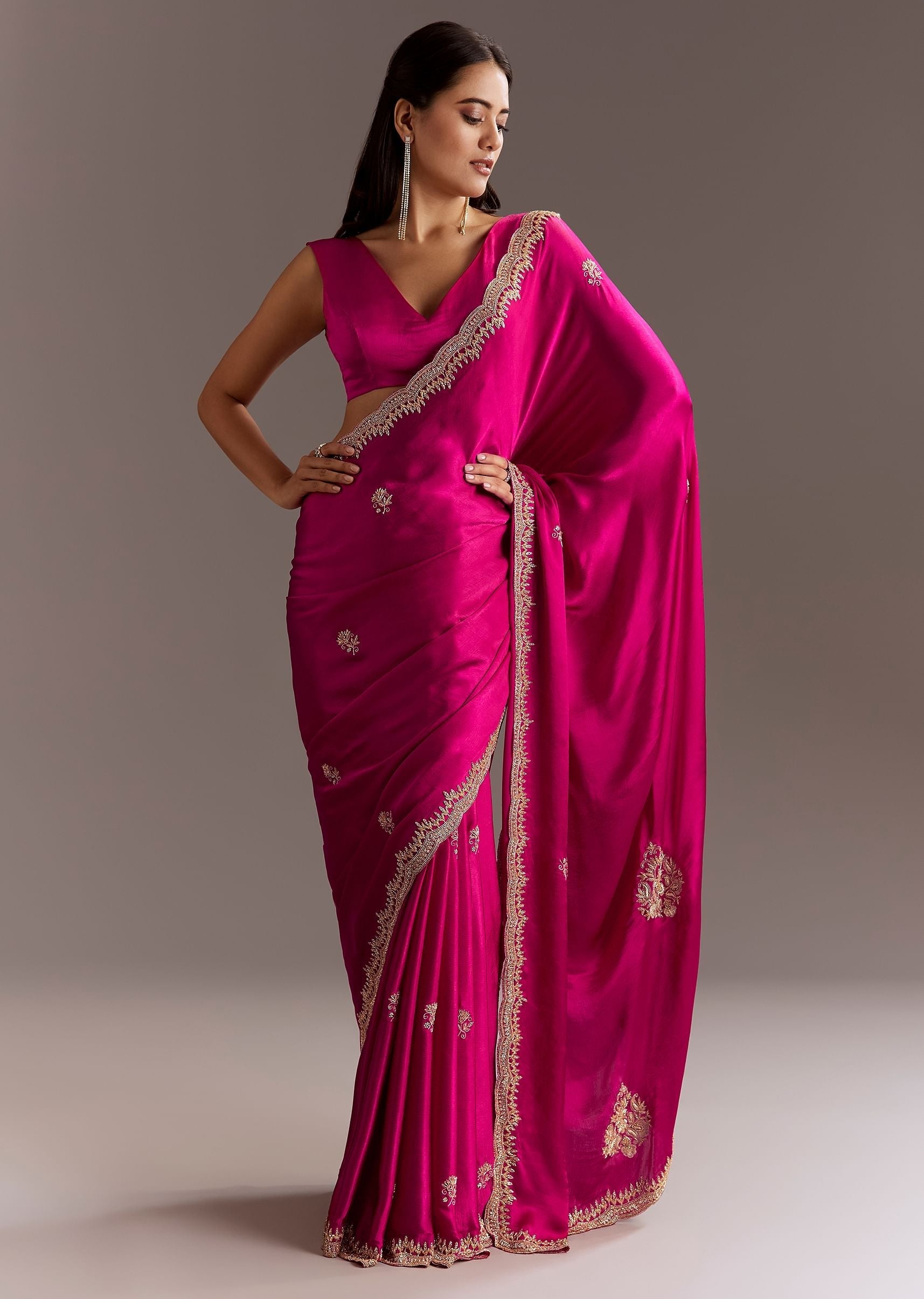 rani-pink-chinon-saree-with-cutdana-butta-and-scallop-border-sg286876-1_df310775-c453-49cc-8afd-808692fba9d9.jpg